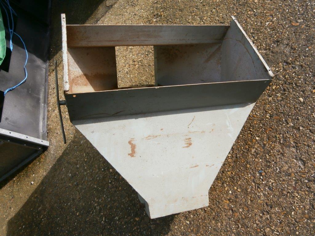 Carier Carier Duct
