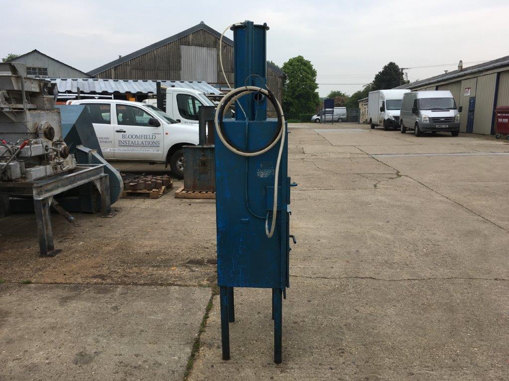 Miscellaneous Bag Compactor