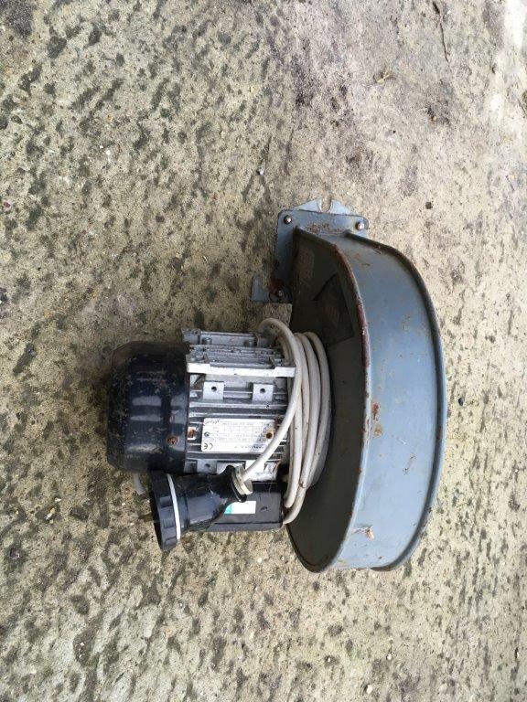 Uncharged Labour Low Volume