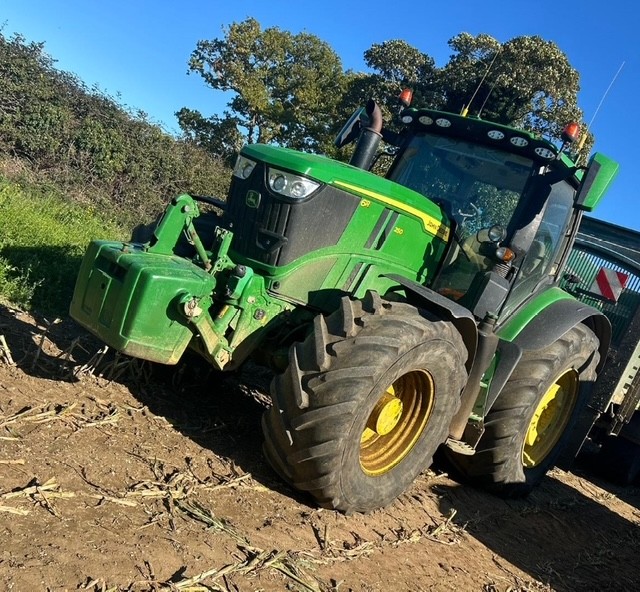 John Deere 6r250