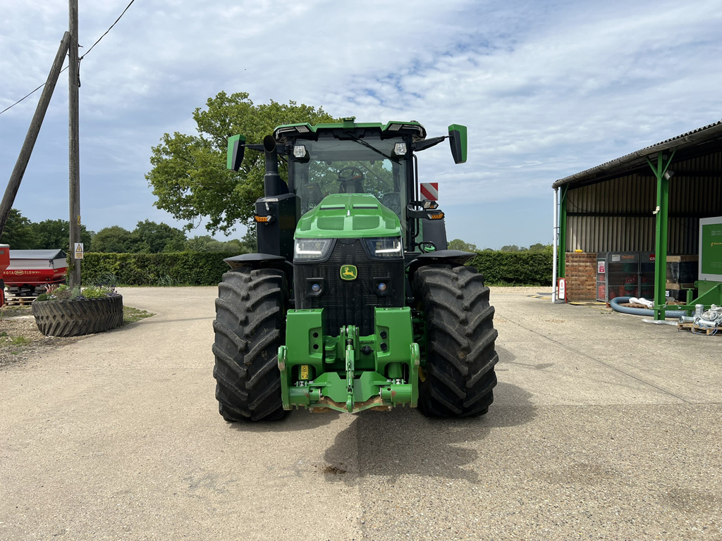 John Deere 8r370