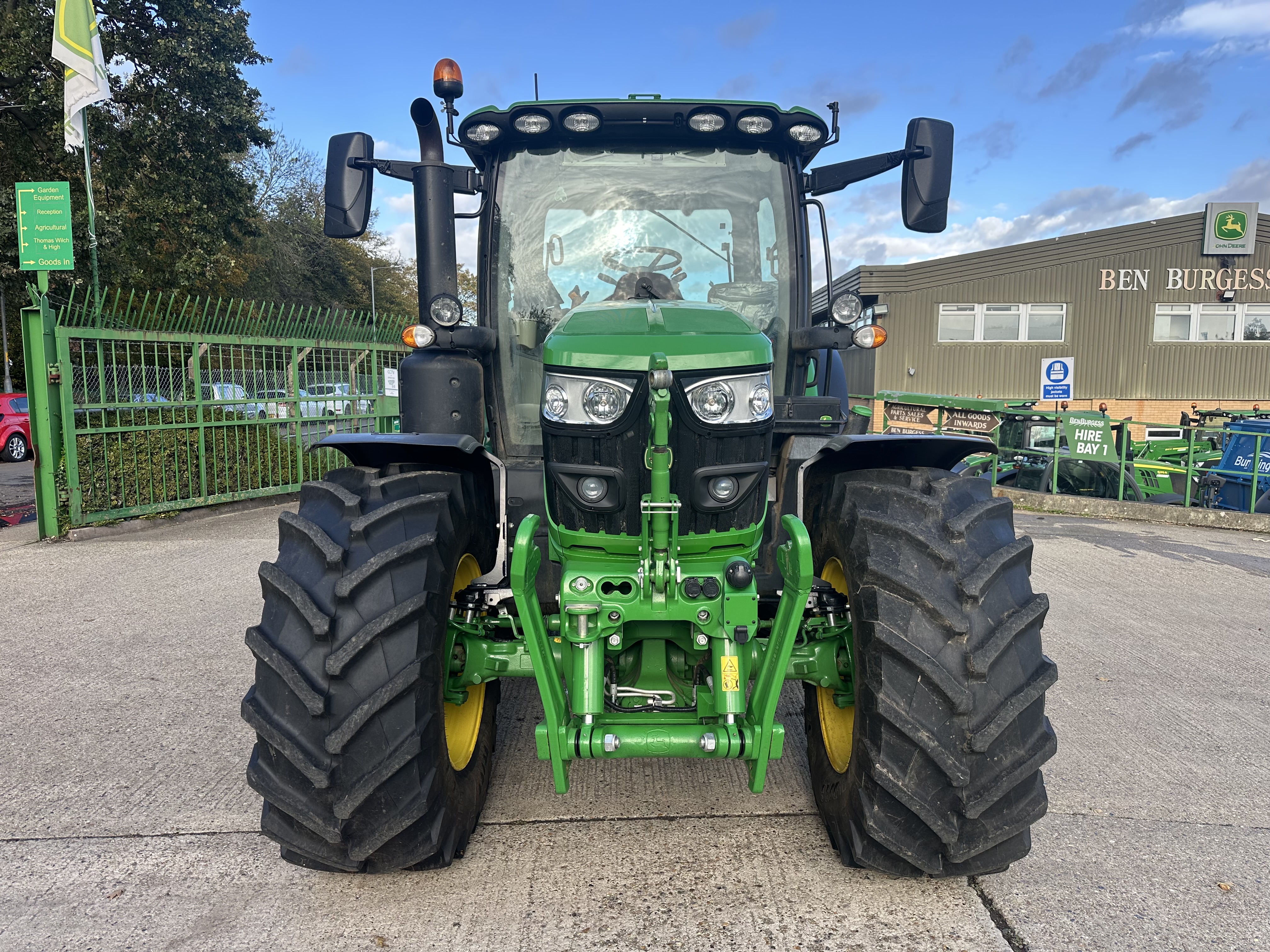 John Deere 6r150