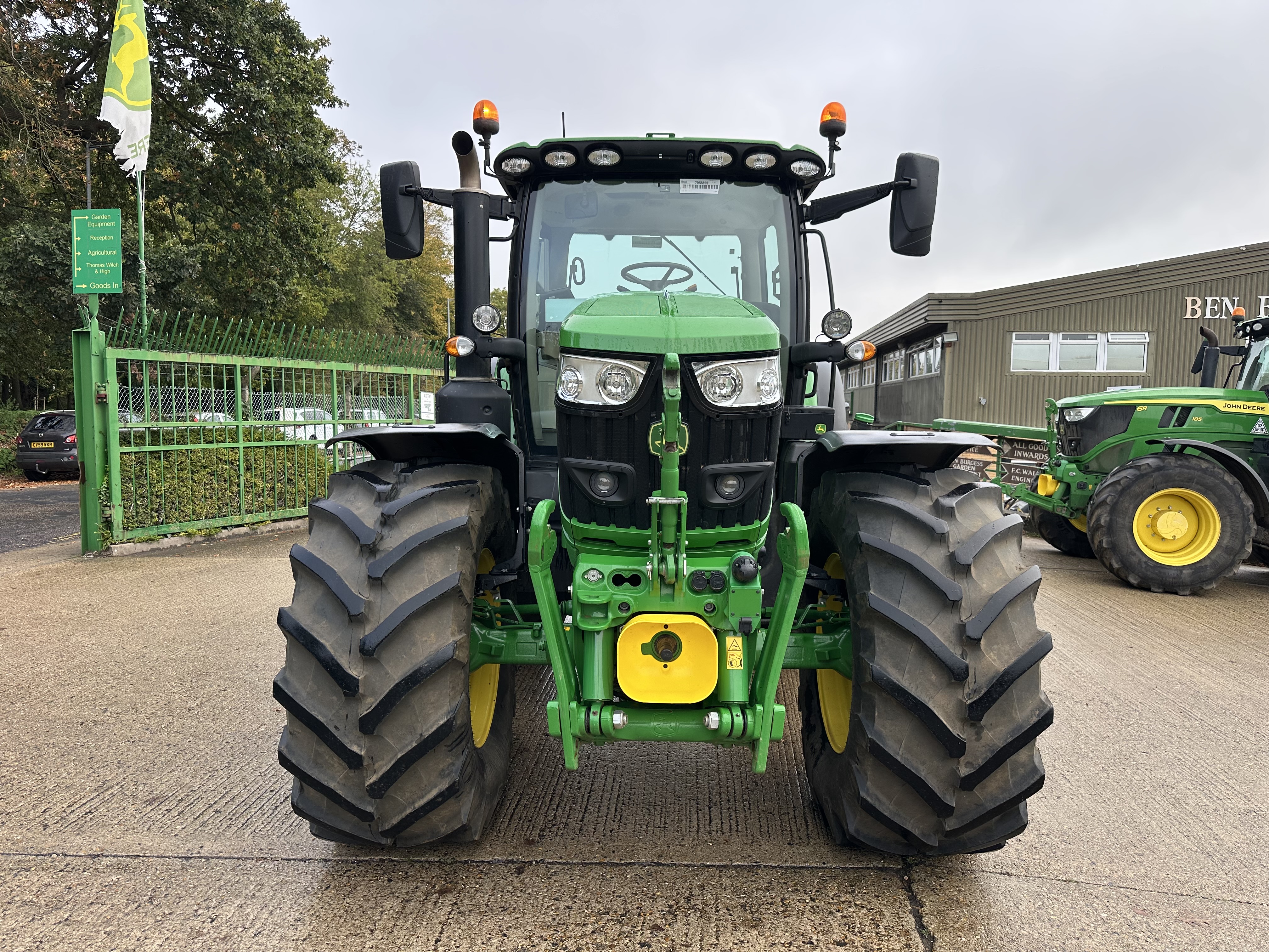 John Deere 6r155