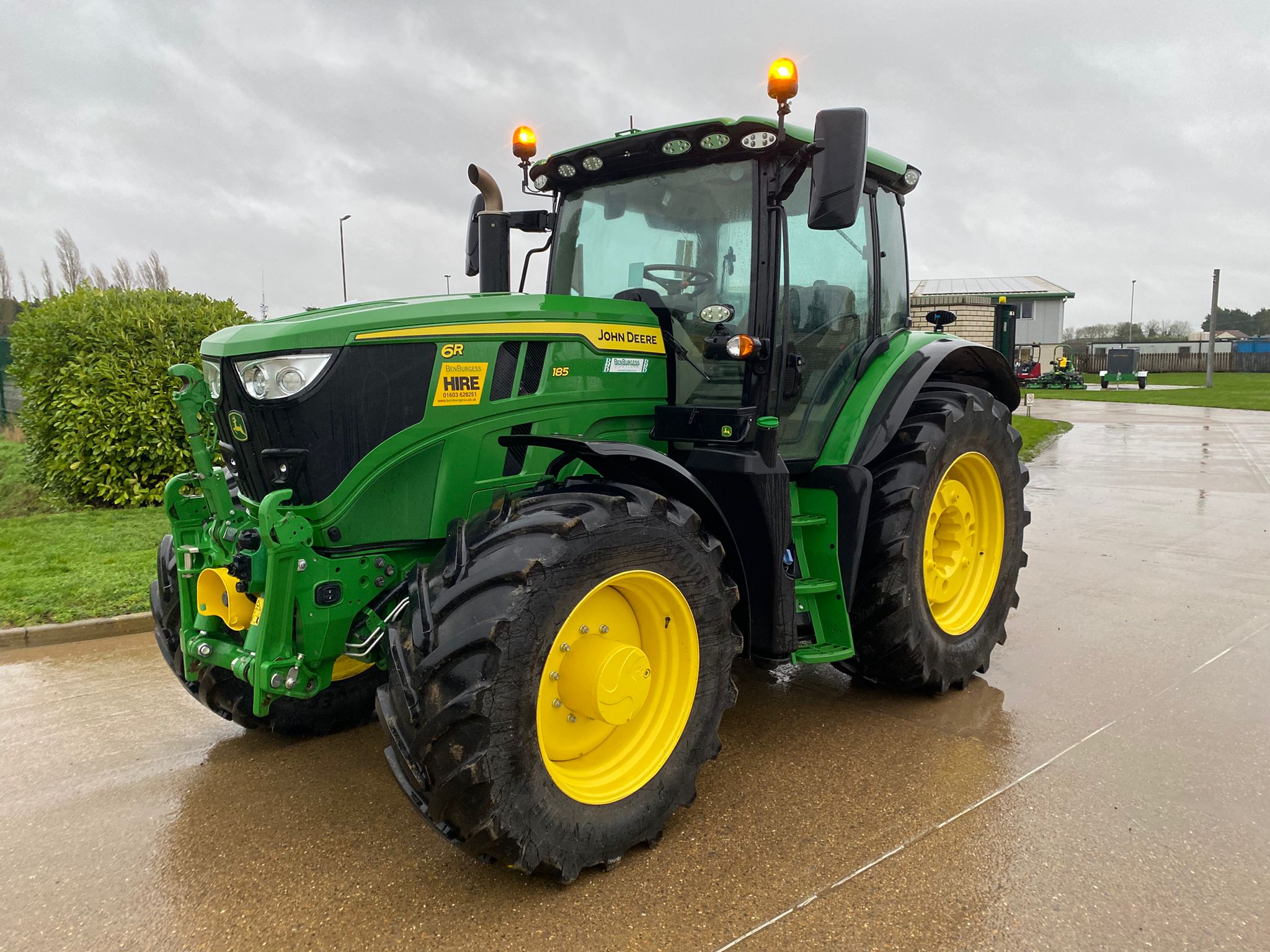 John Deere 6r185