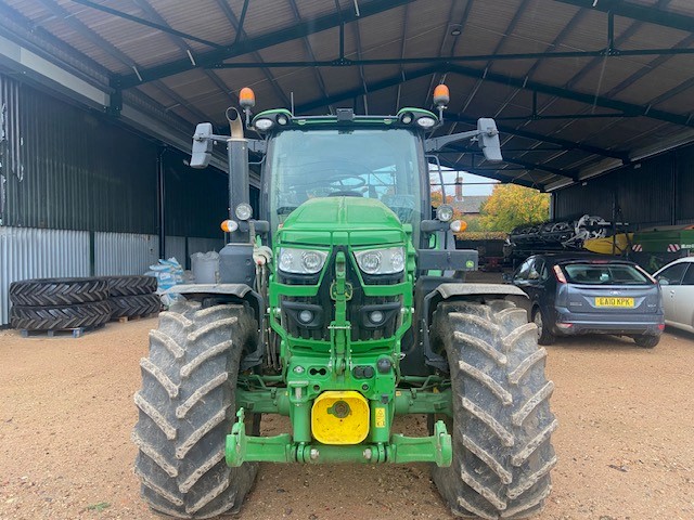 John Deere 6r155