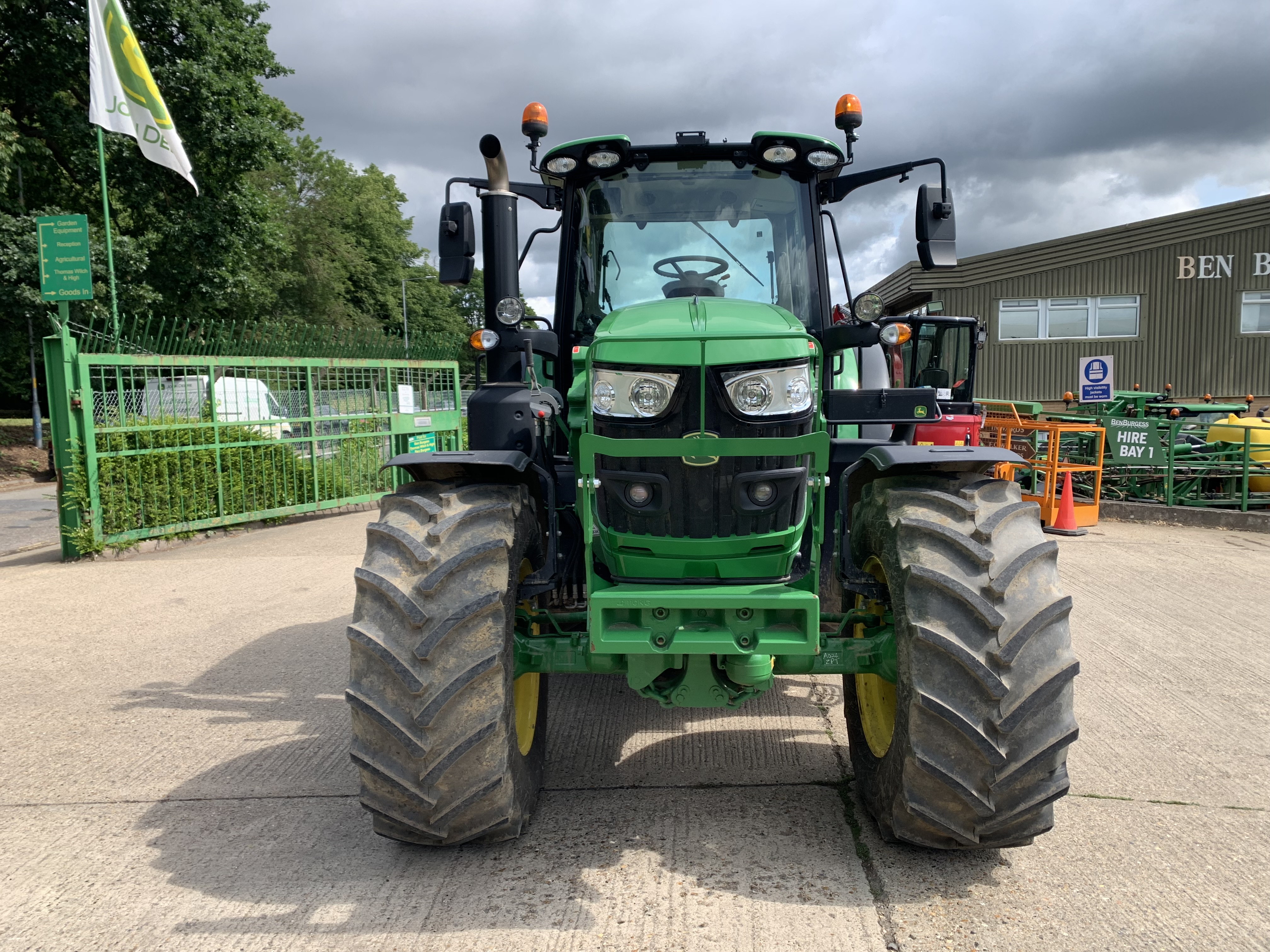 John Deere 6155m