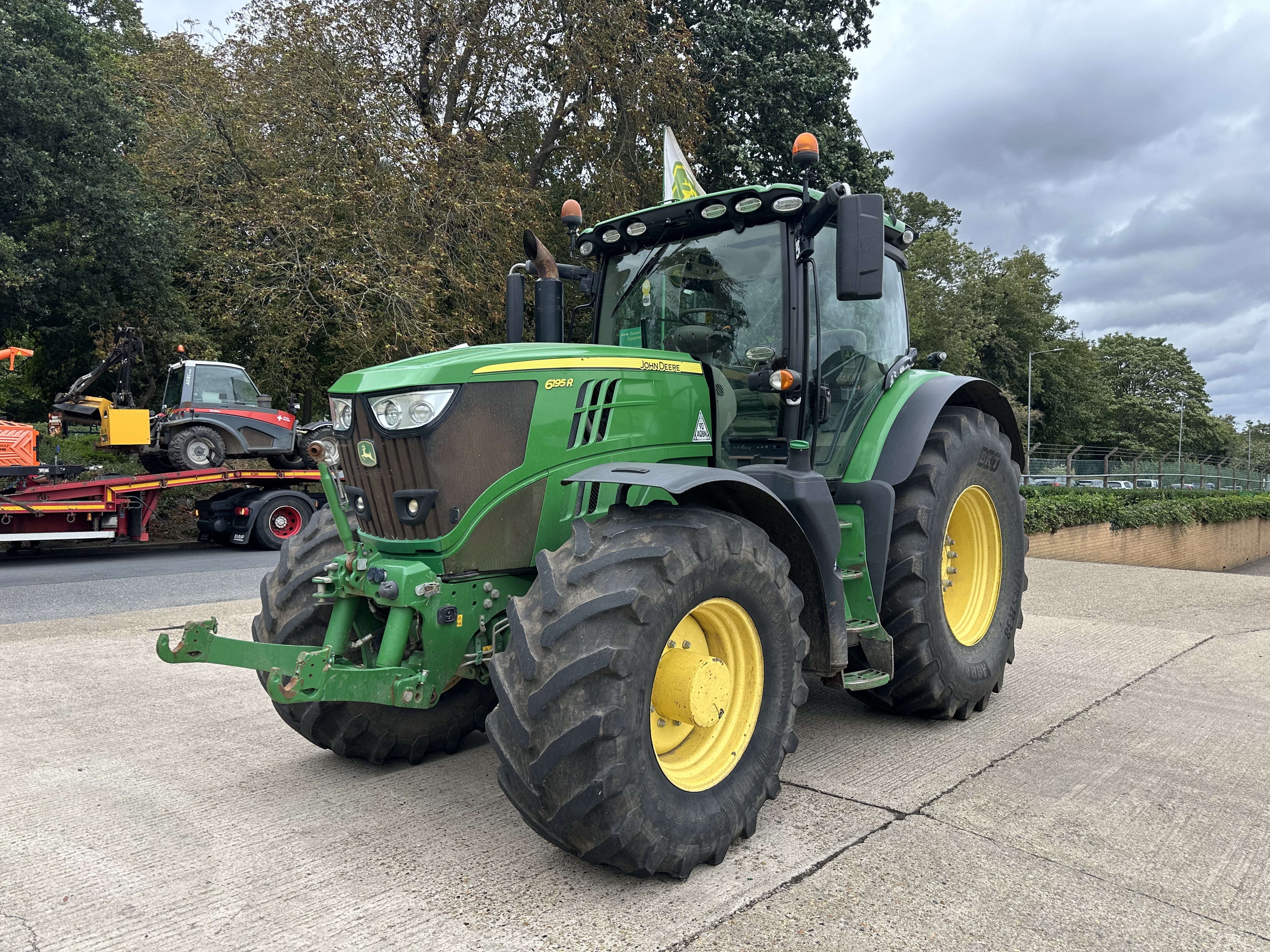 John Deere 6195r