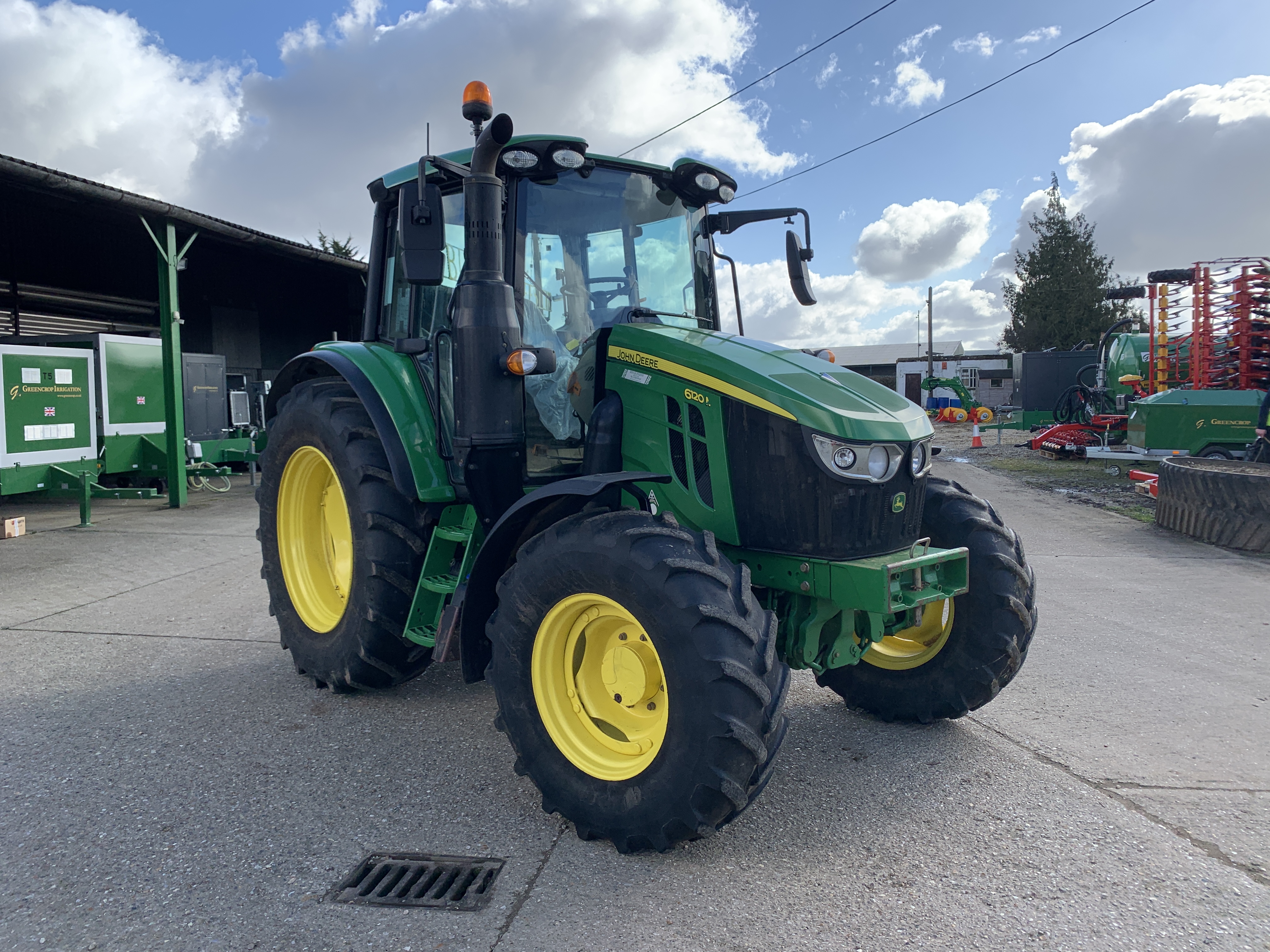 John Deere 6120m