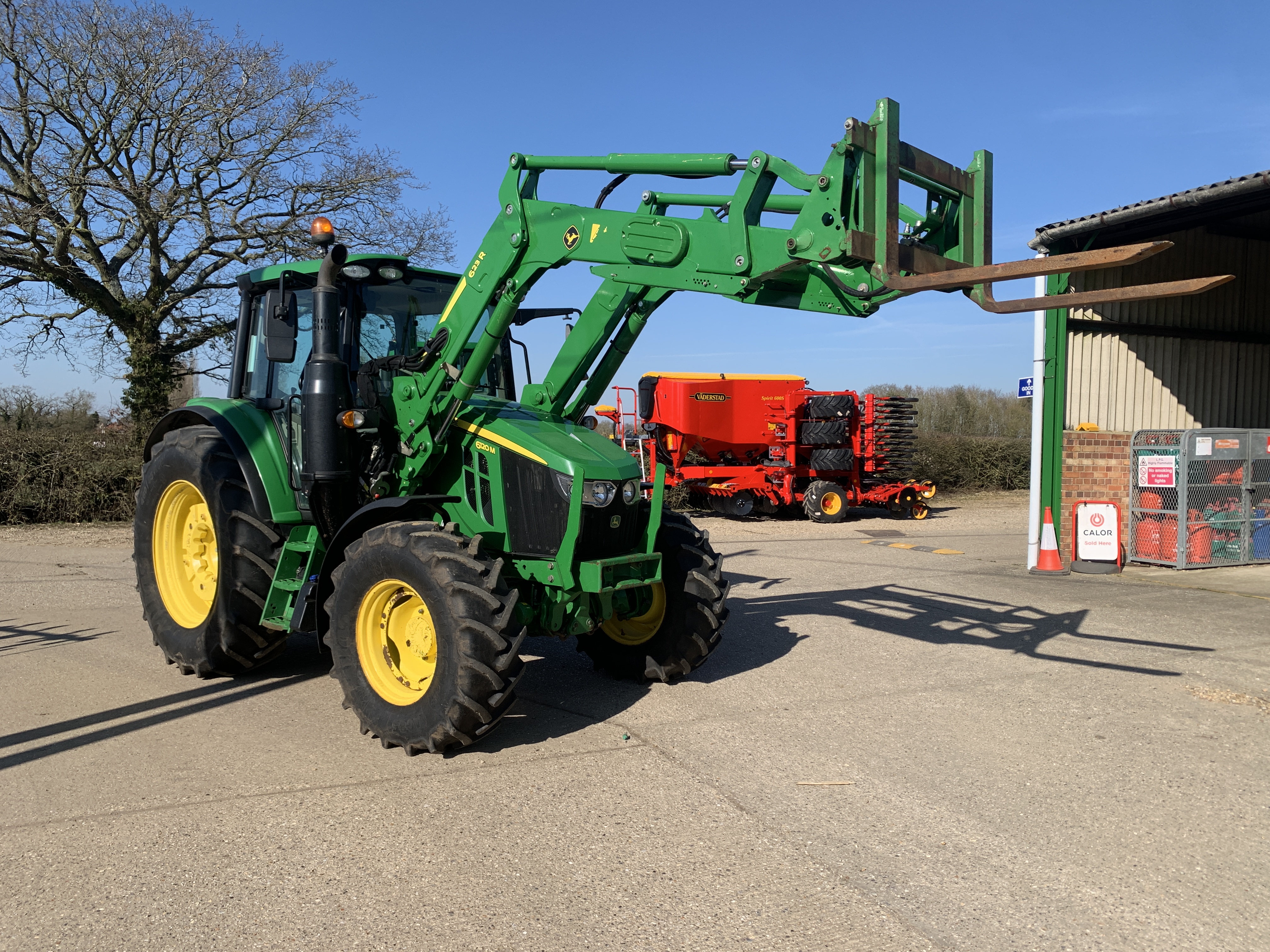 John Deere 6120m