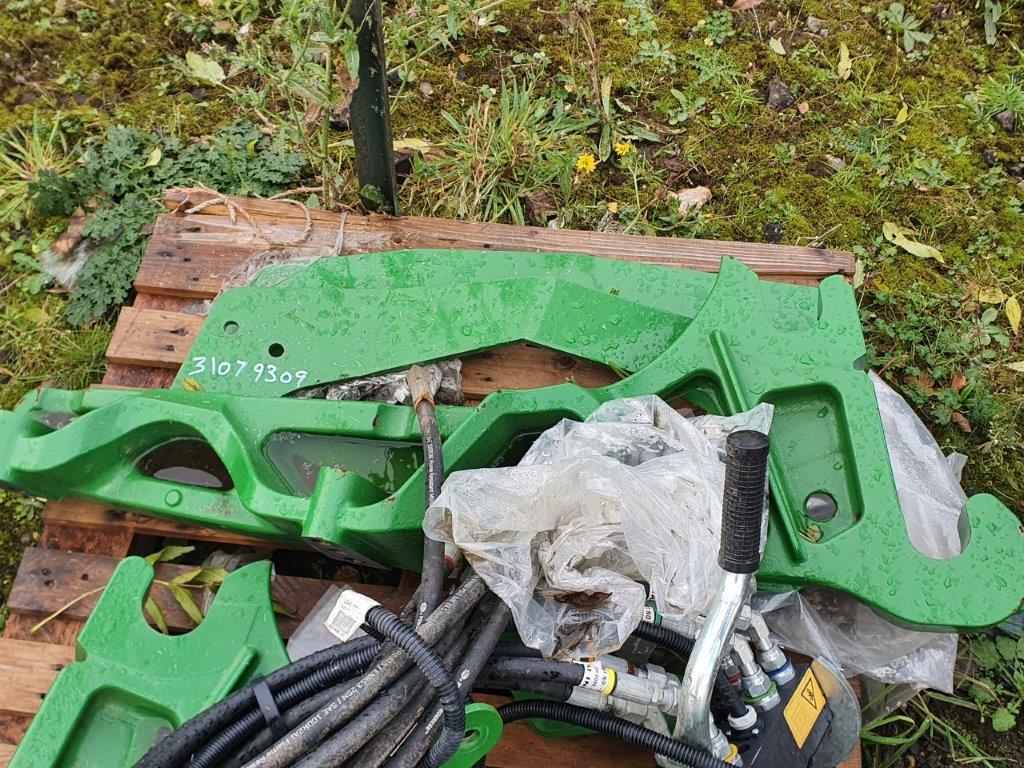 John Deere Loader