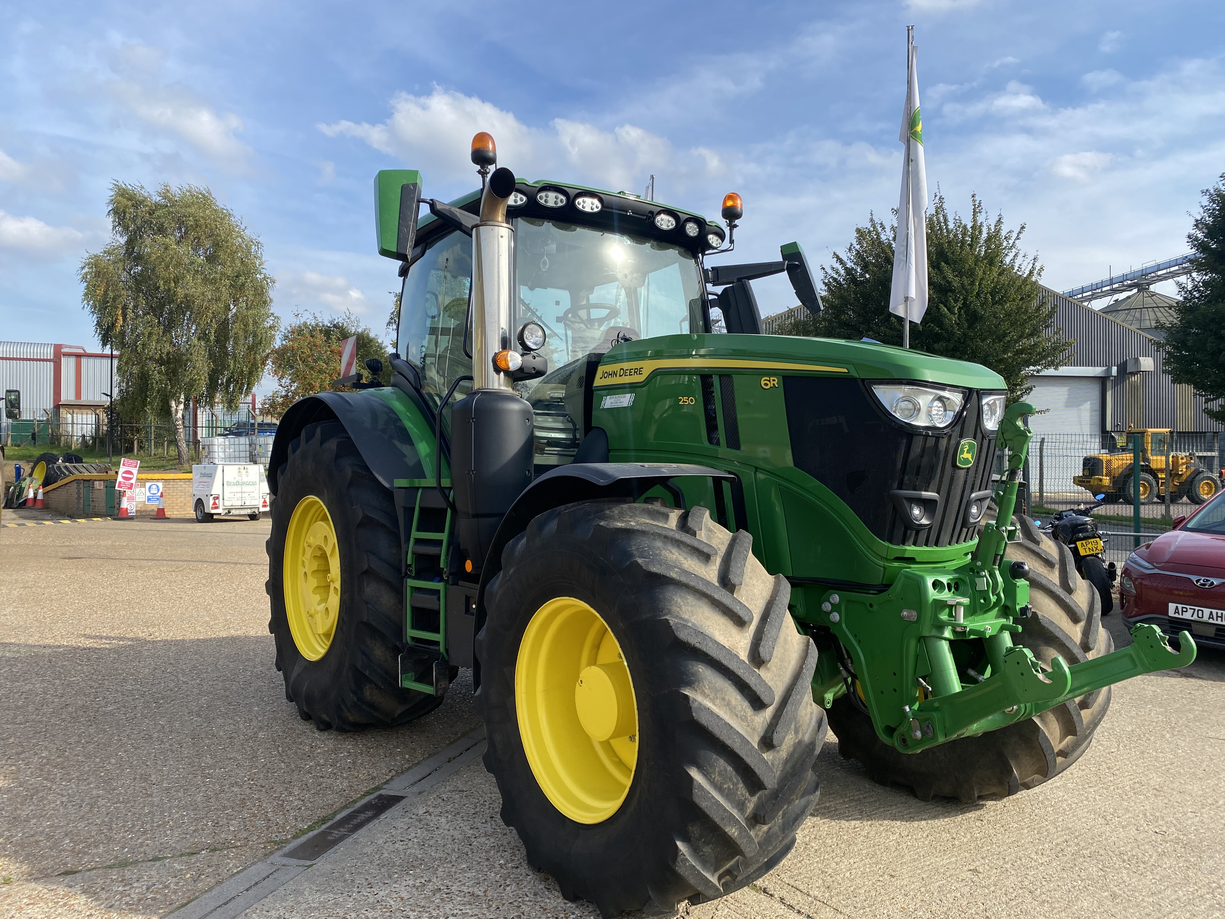 John Deere 6r250