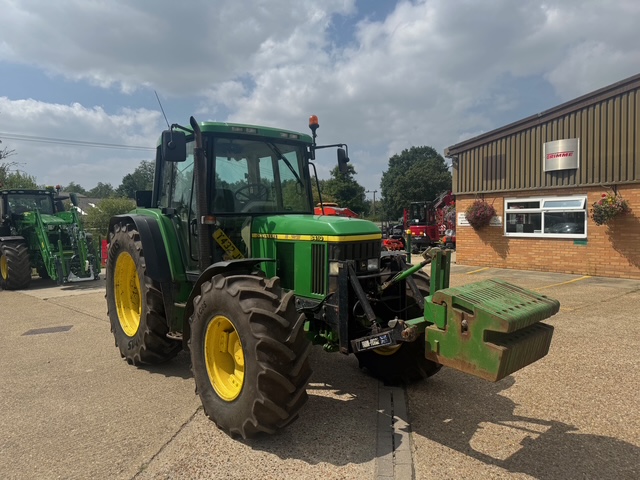 John Deere 6410