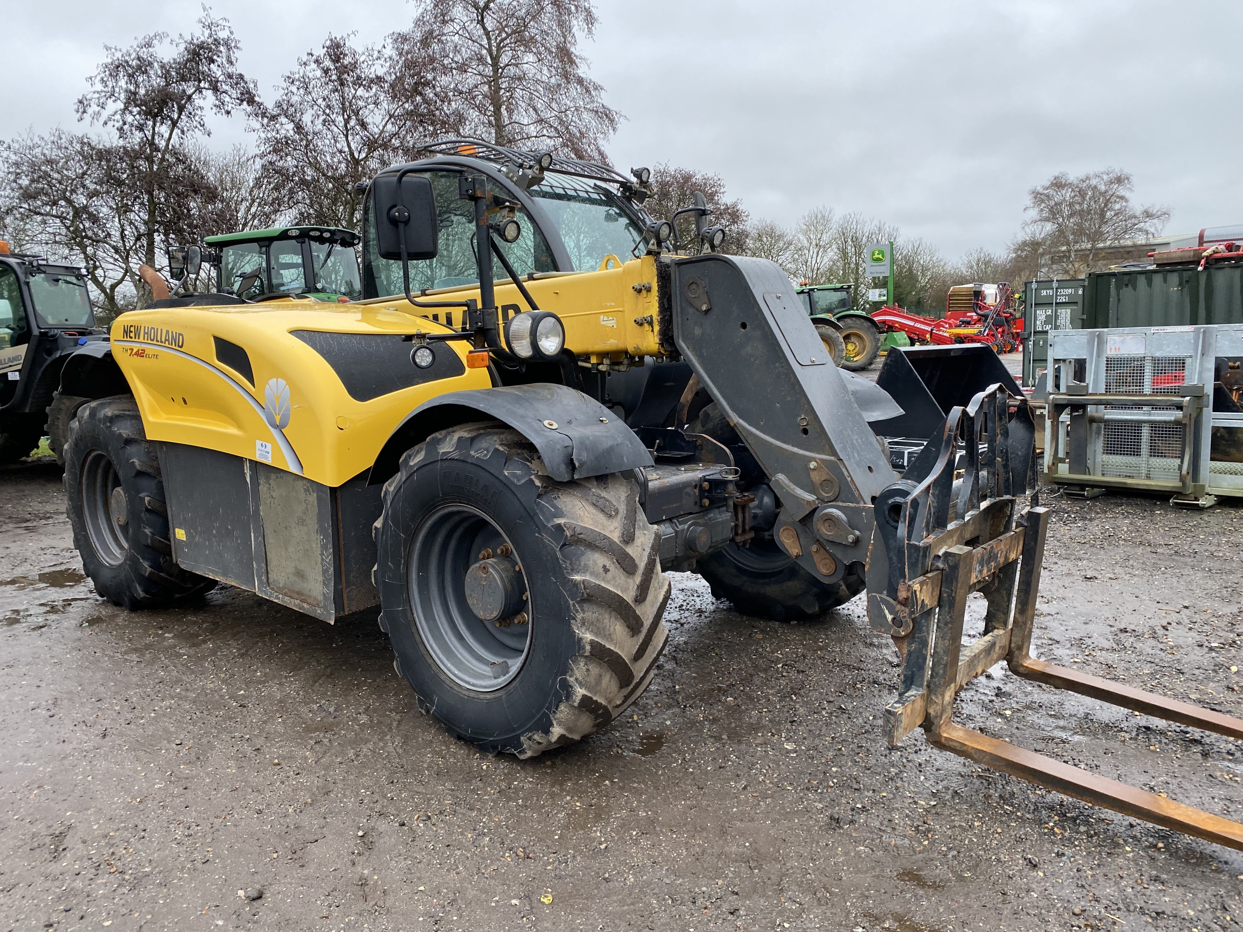 New Holland Th7.42 Elite