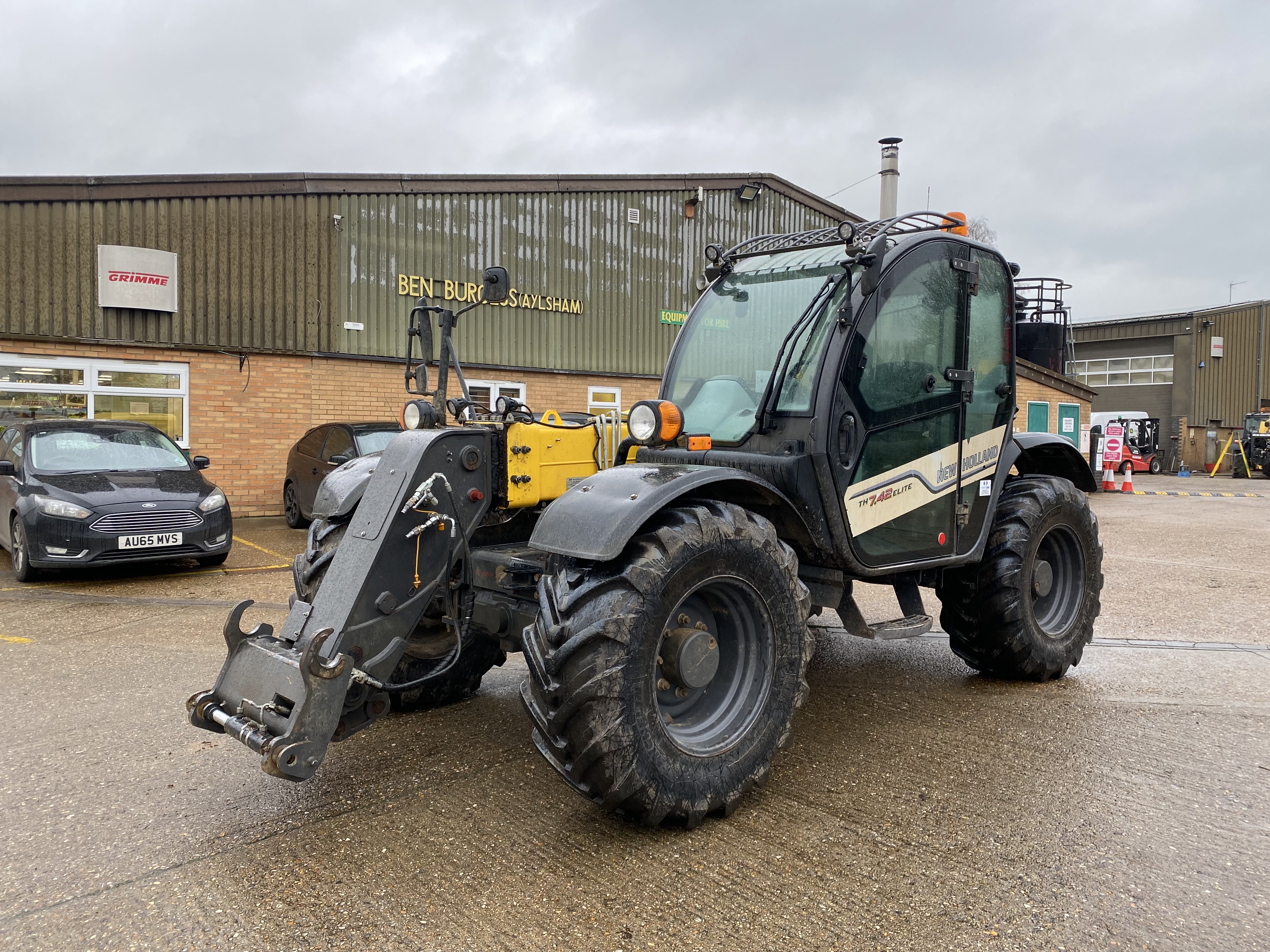 New Holland Th7.42 Elite