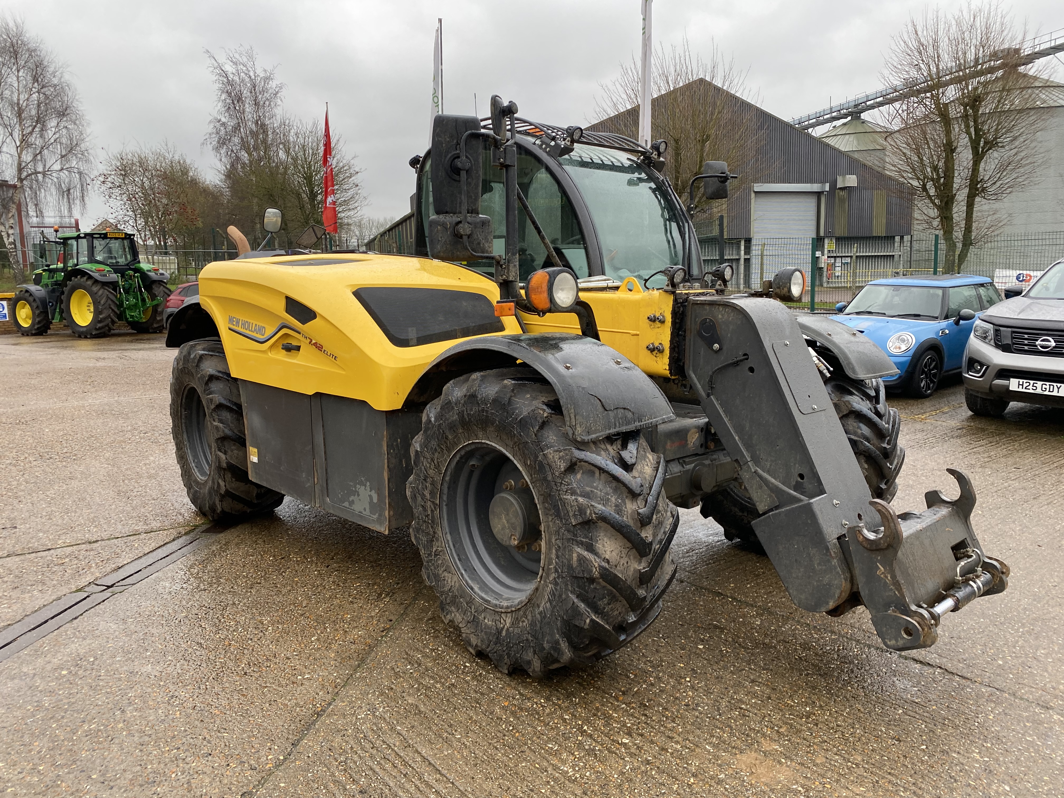New Holland Th7.42 Elite