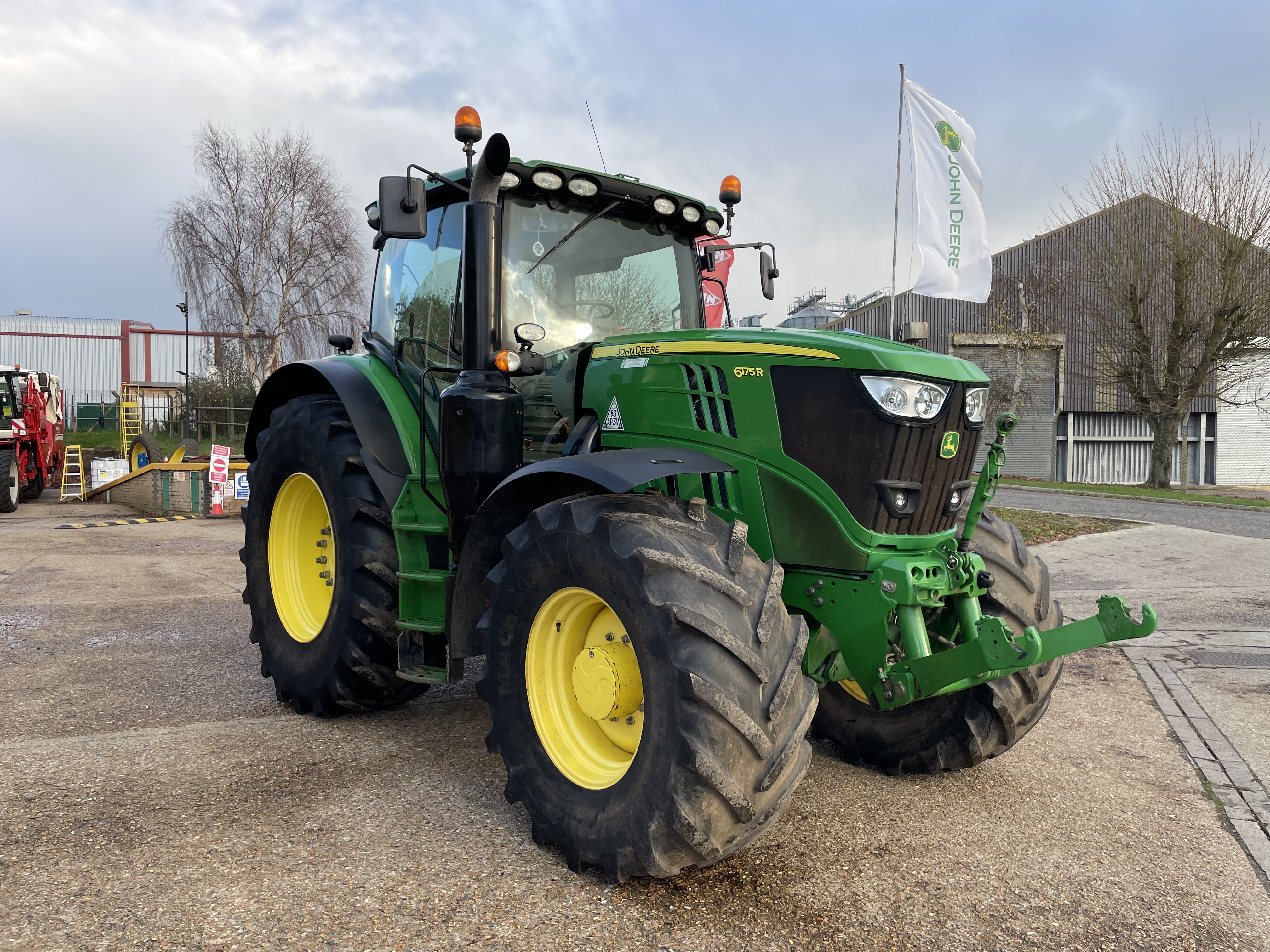 John Deere 6175r