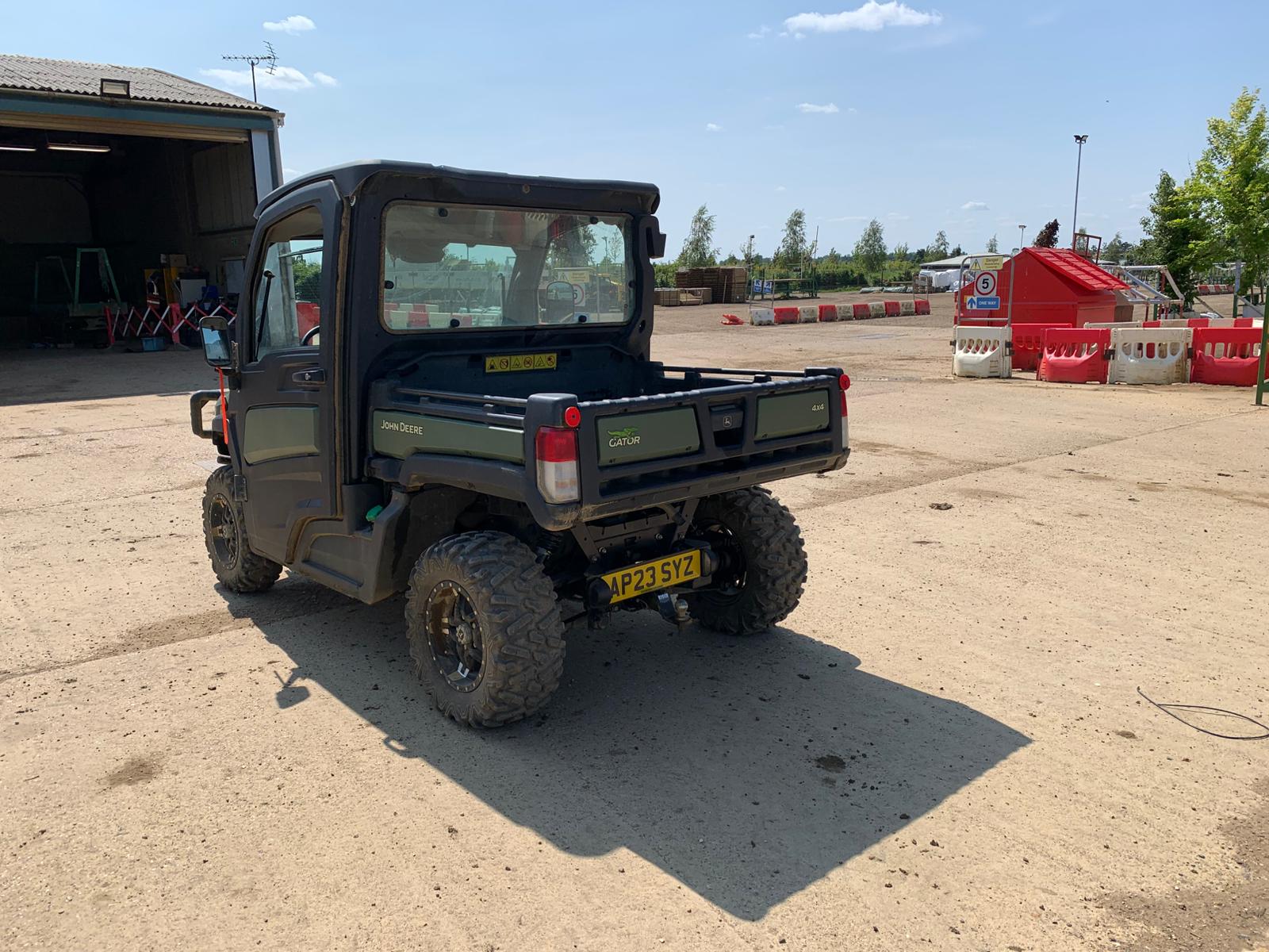 John Deere Xuv865m