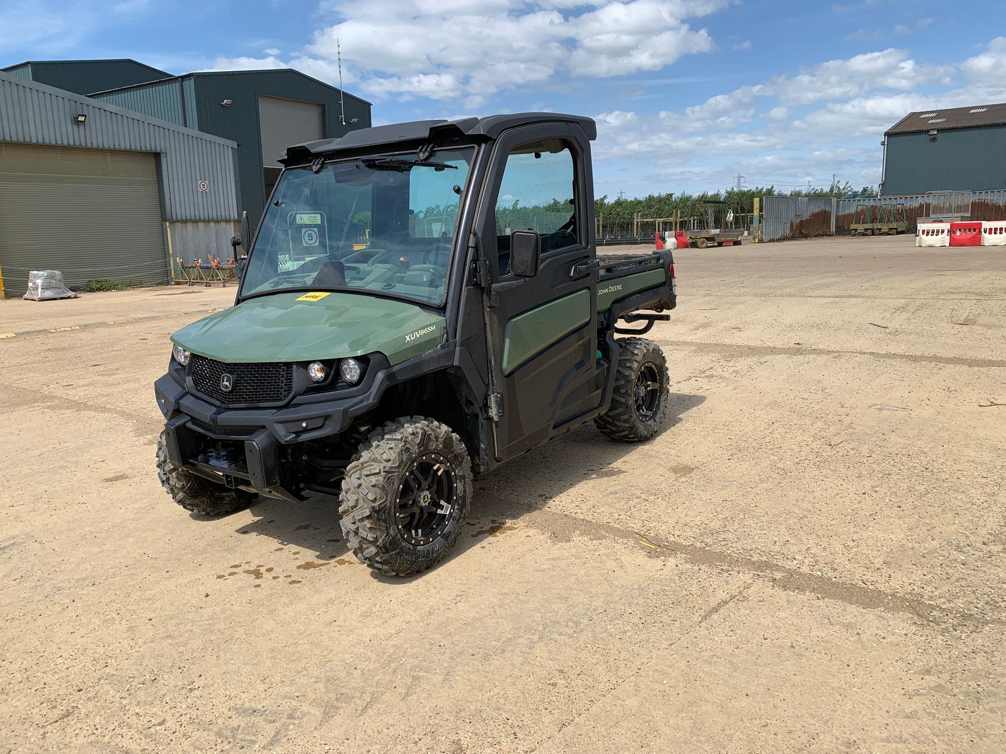 John Deere Xuv865m