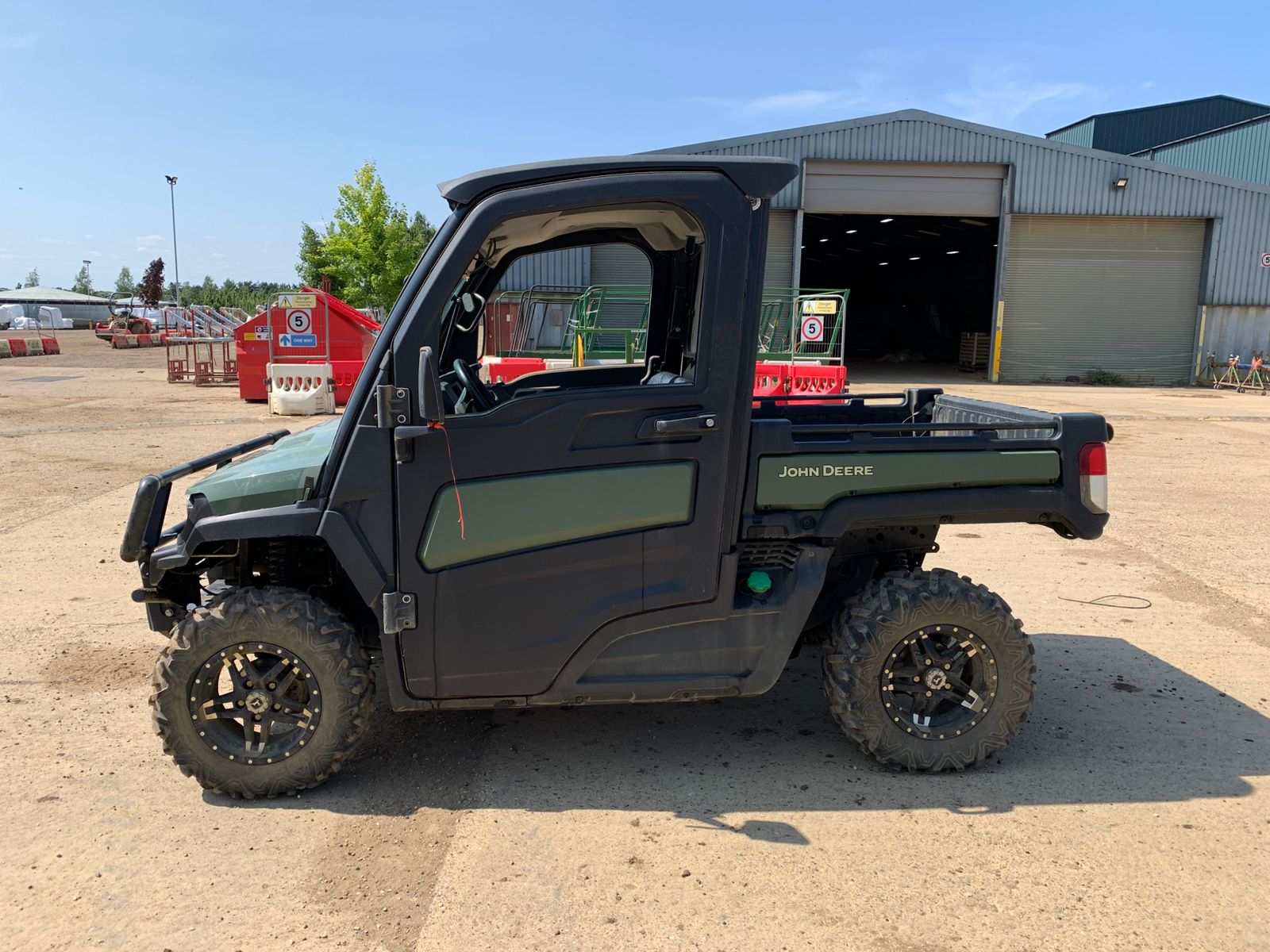 John Deere Xuv865m