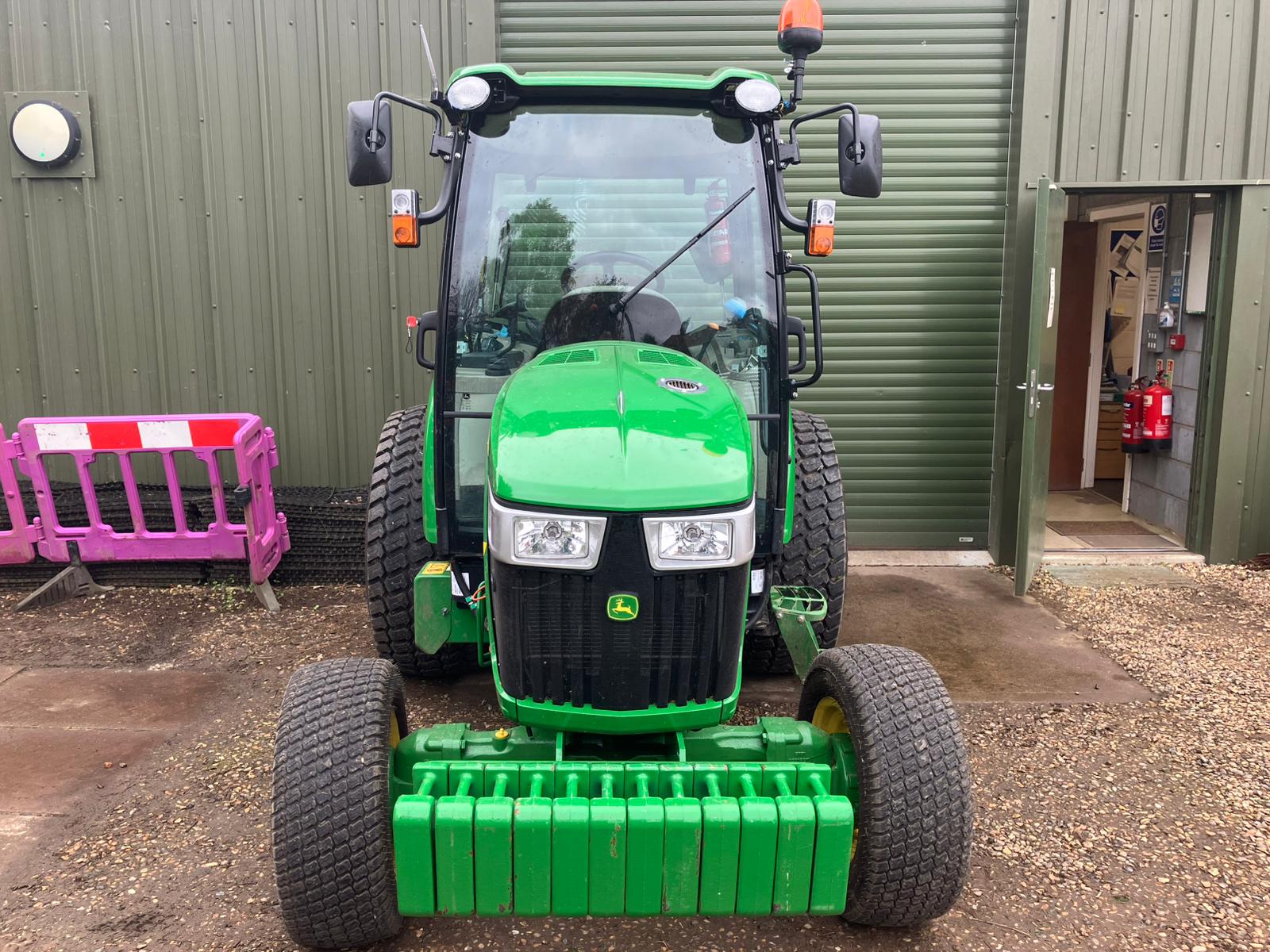 John Deere 4066r