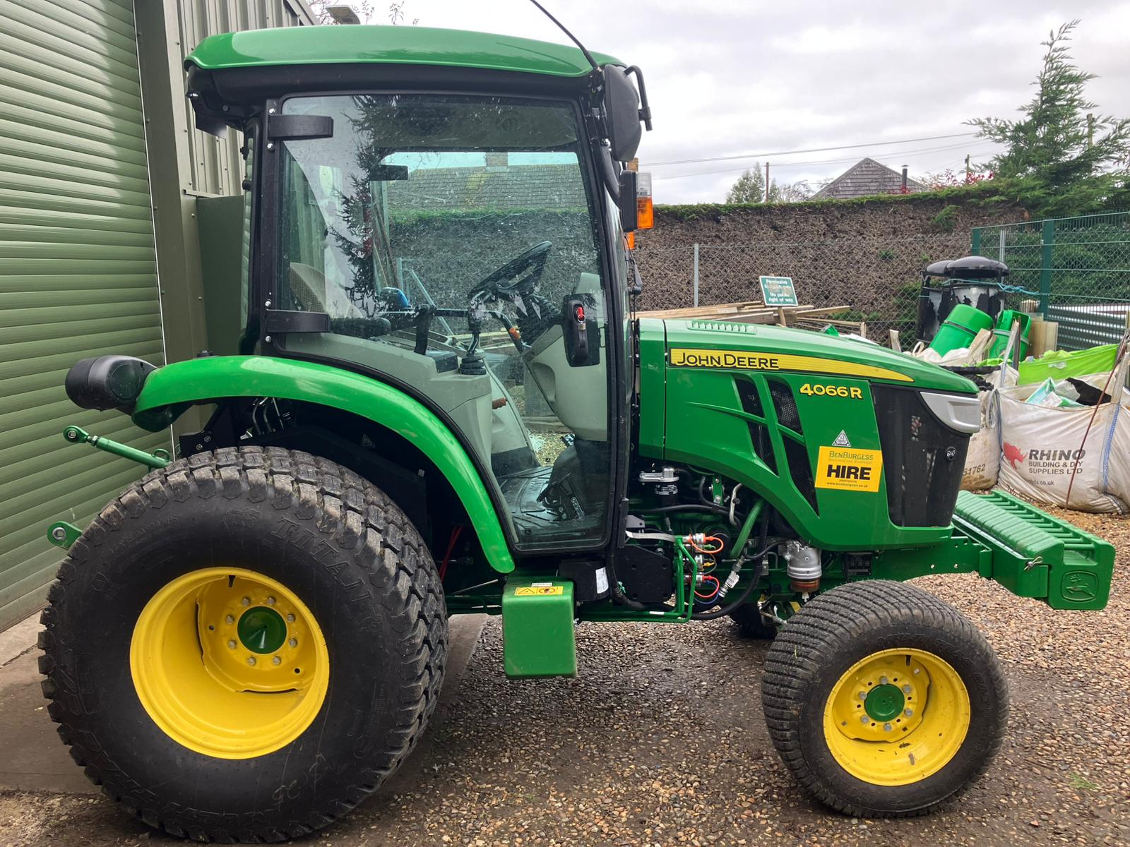 John Deere 4066r