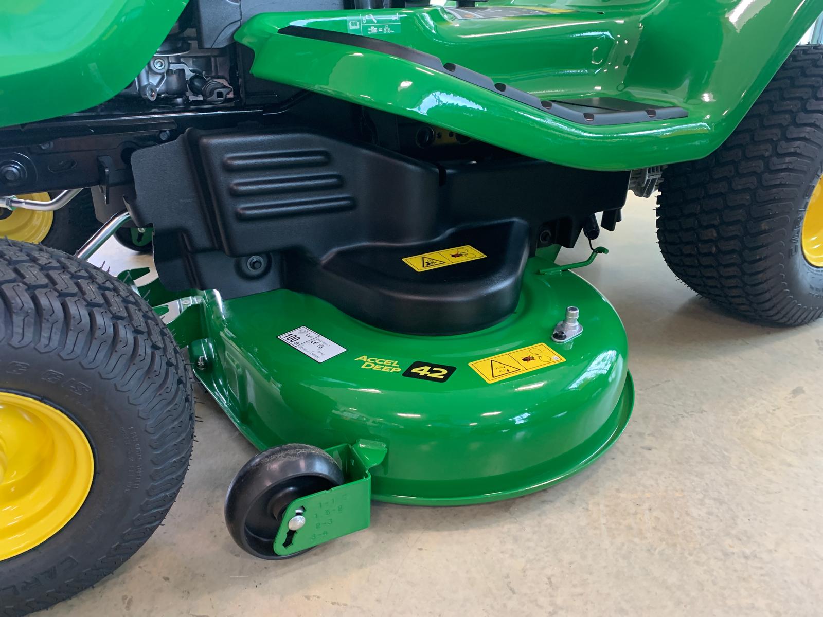 John Deere 42a