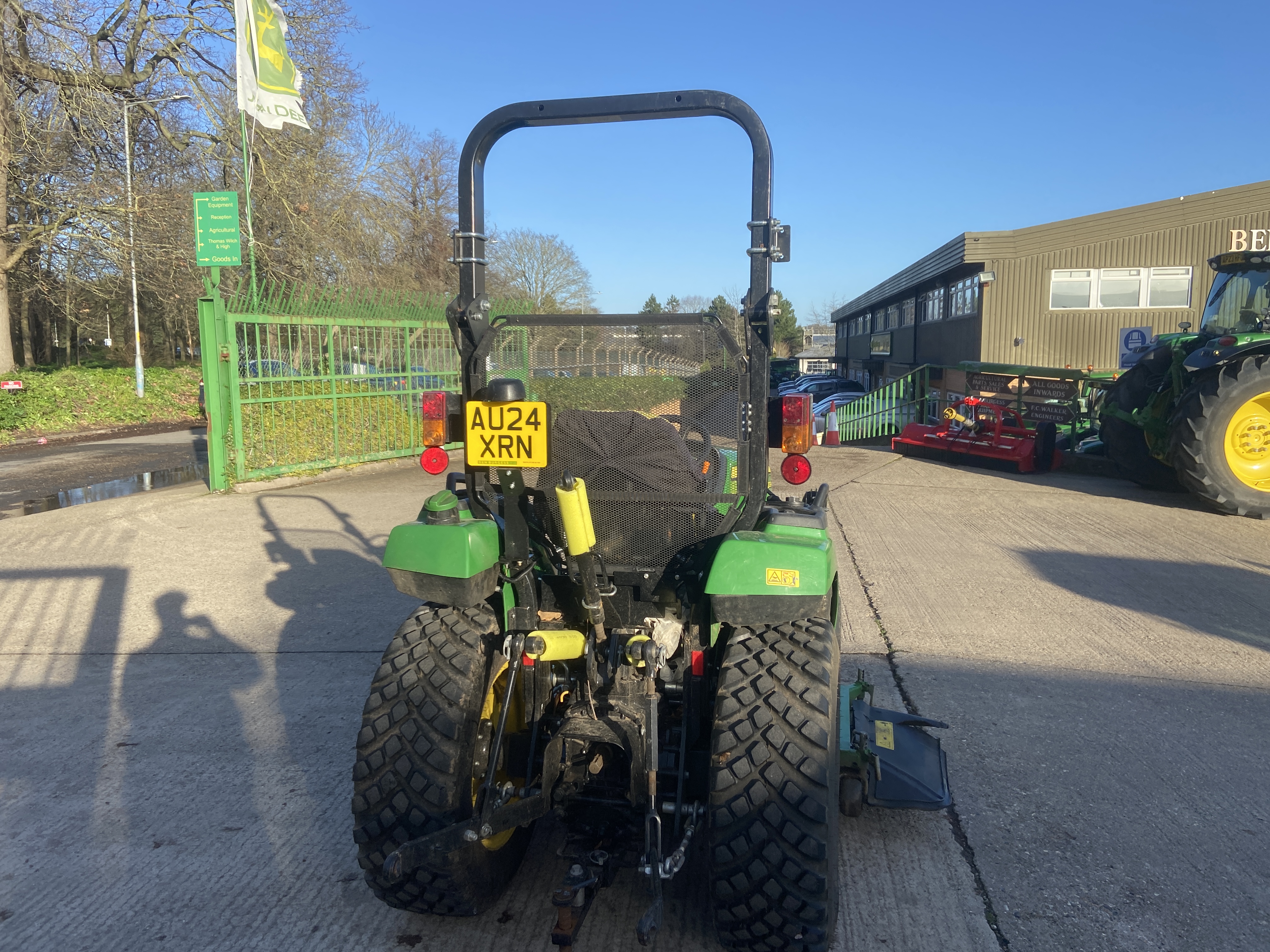 John Deere 2038r Rop 60d