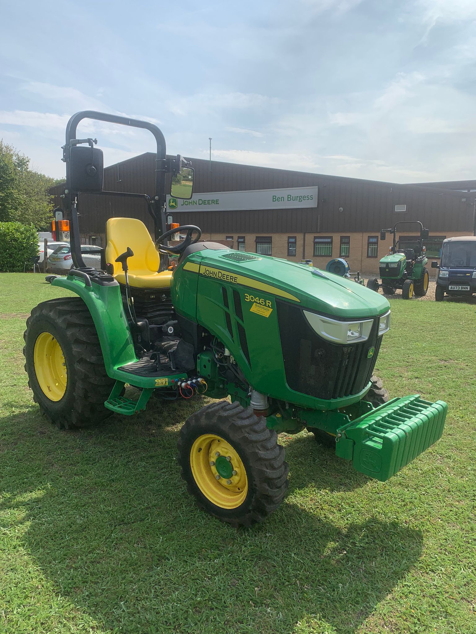 John Deere 3046r Rops It