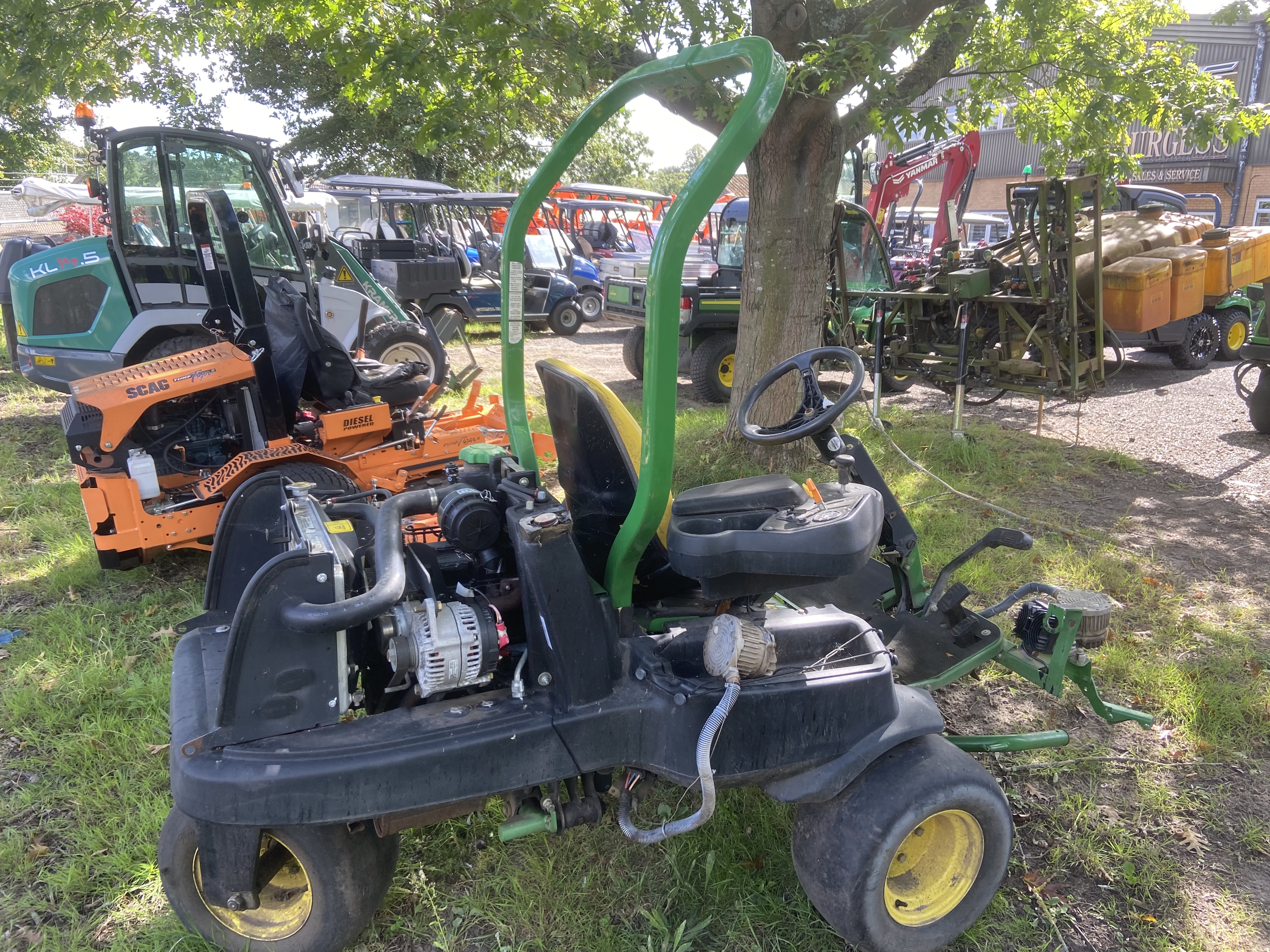 John Deere 2500eh