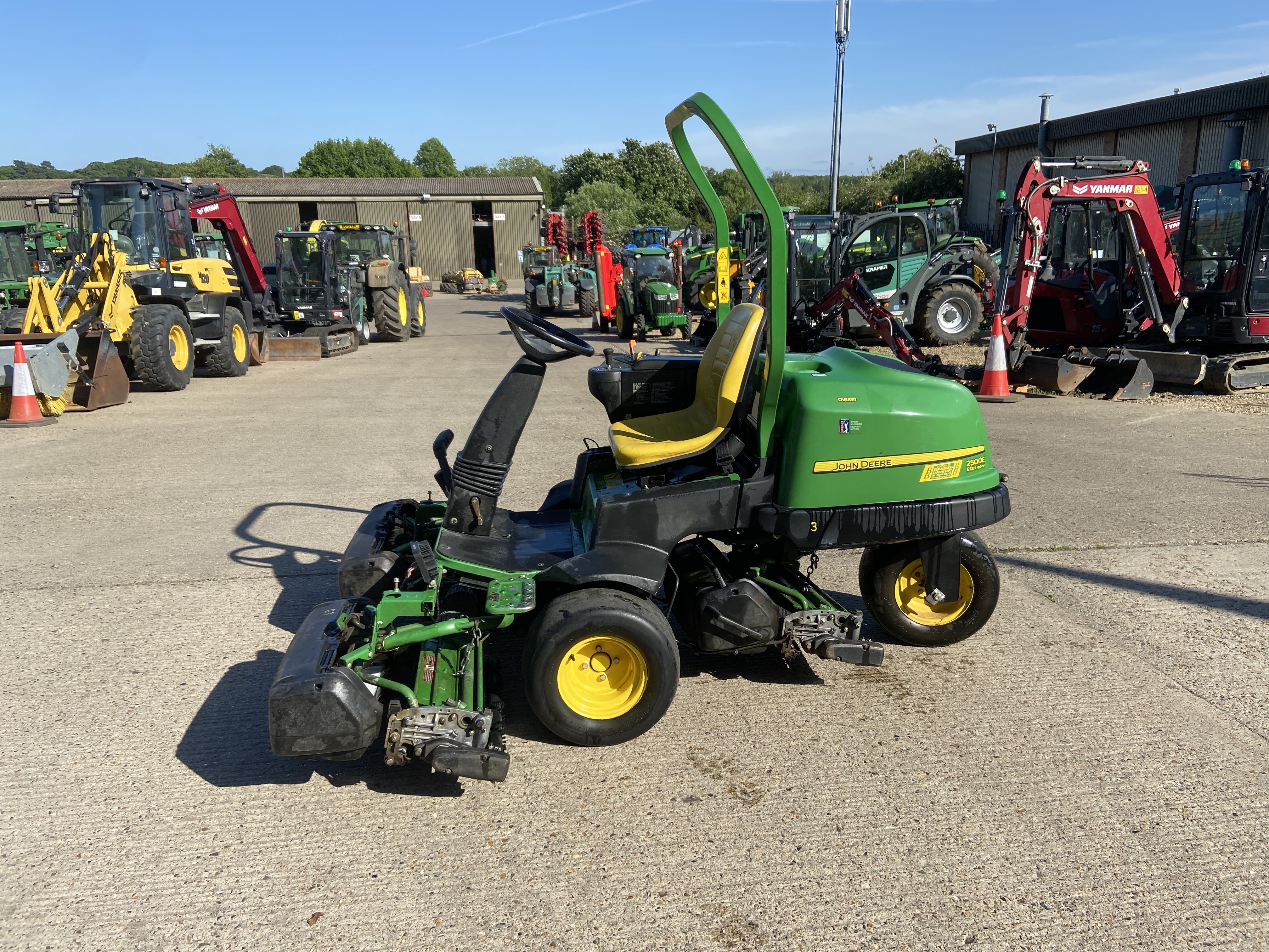 John Deere 2500e