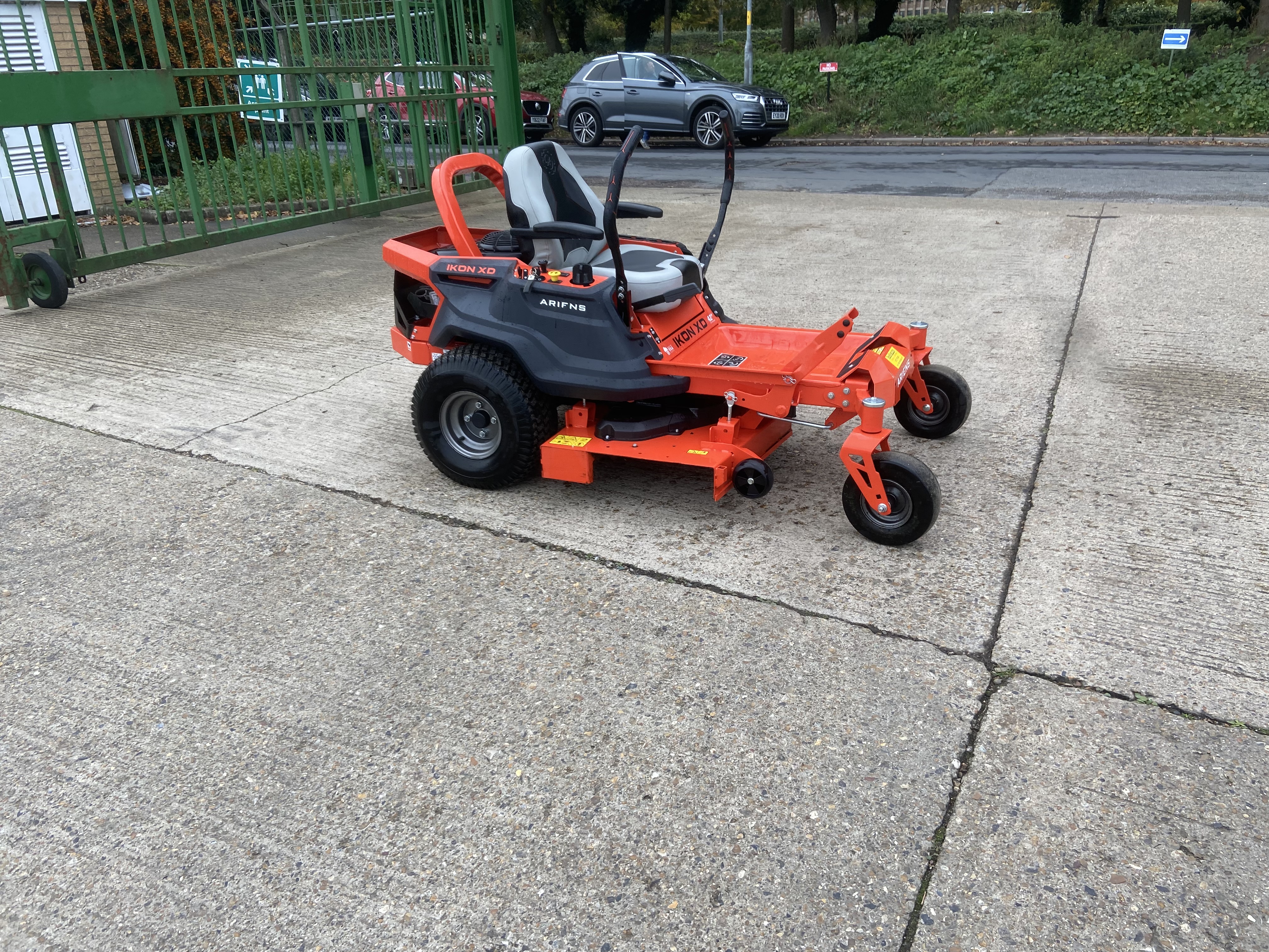 Ariens Ikon 42xd
