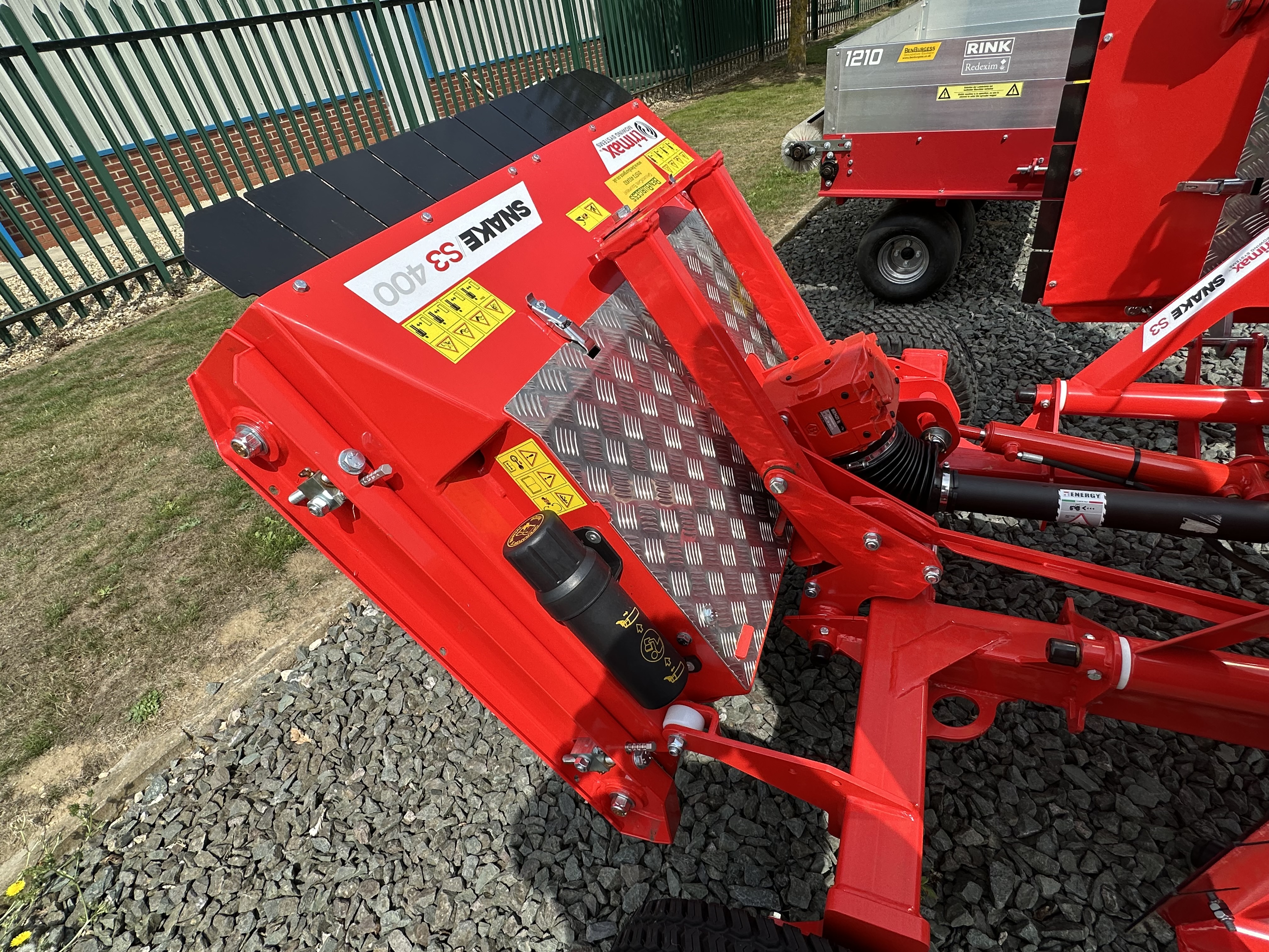 Trimax Snake S3 400