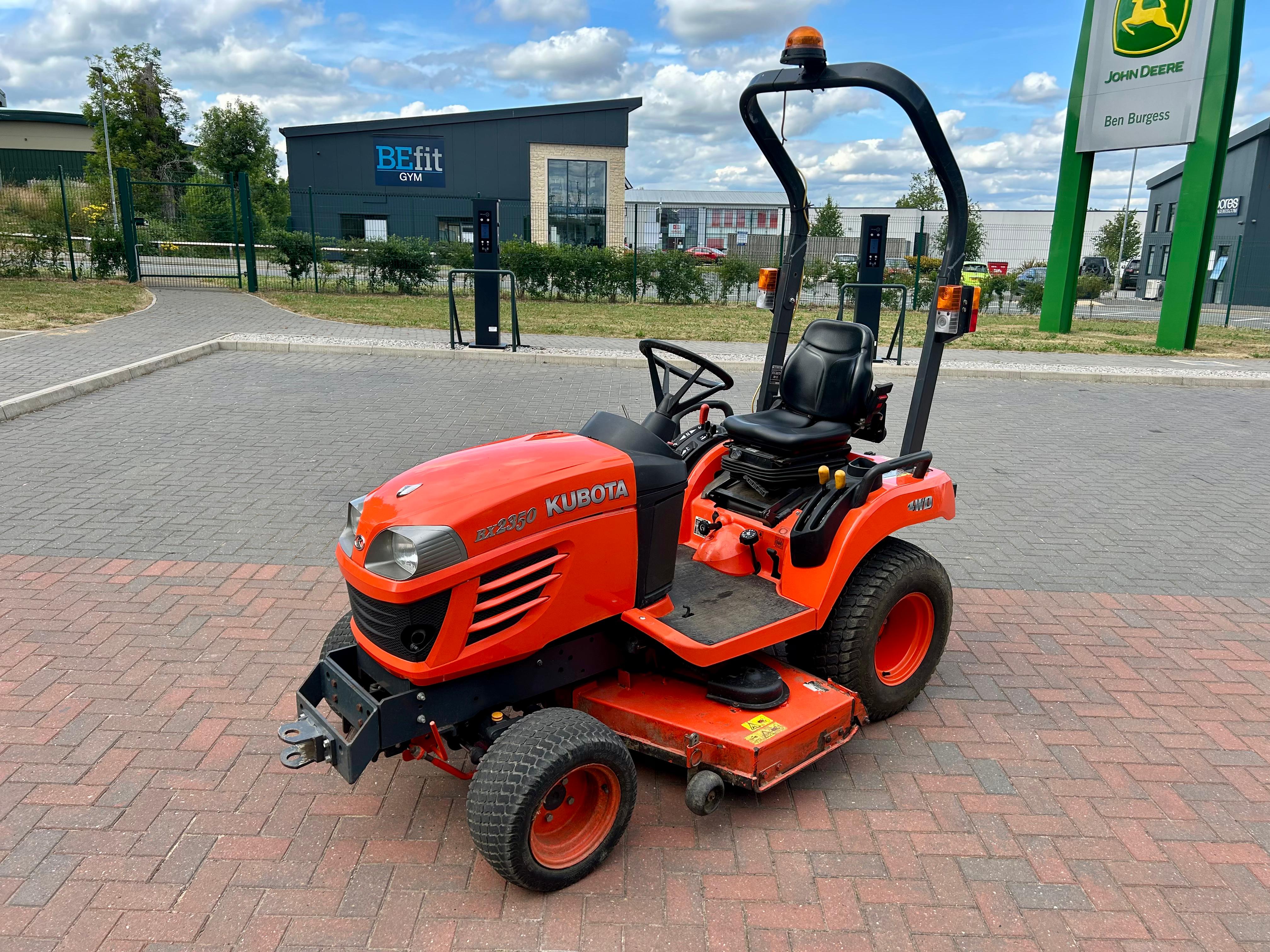 Kubota Bx2350