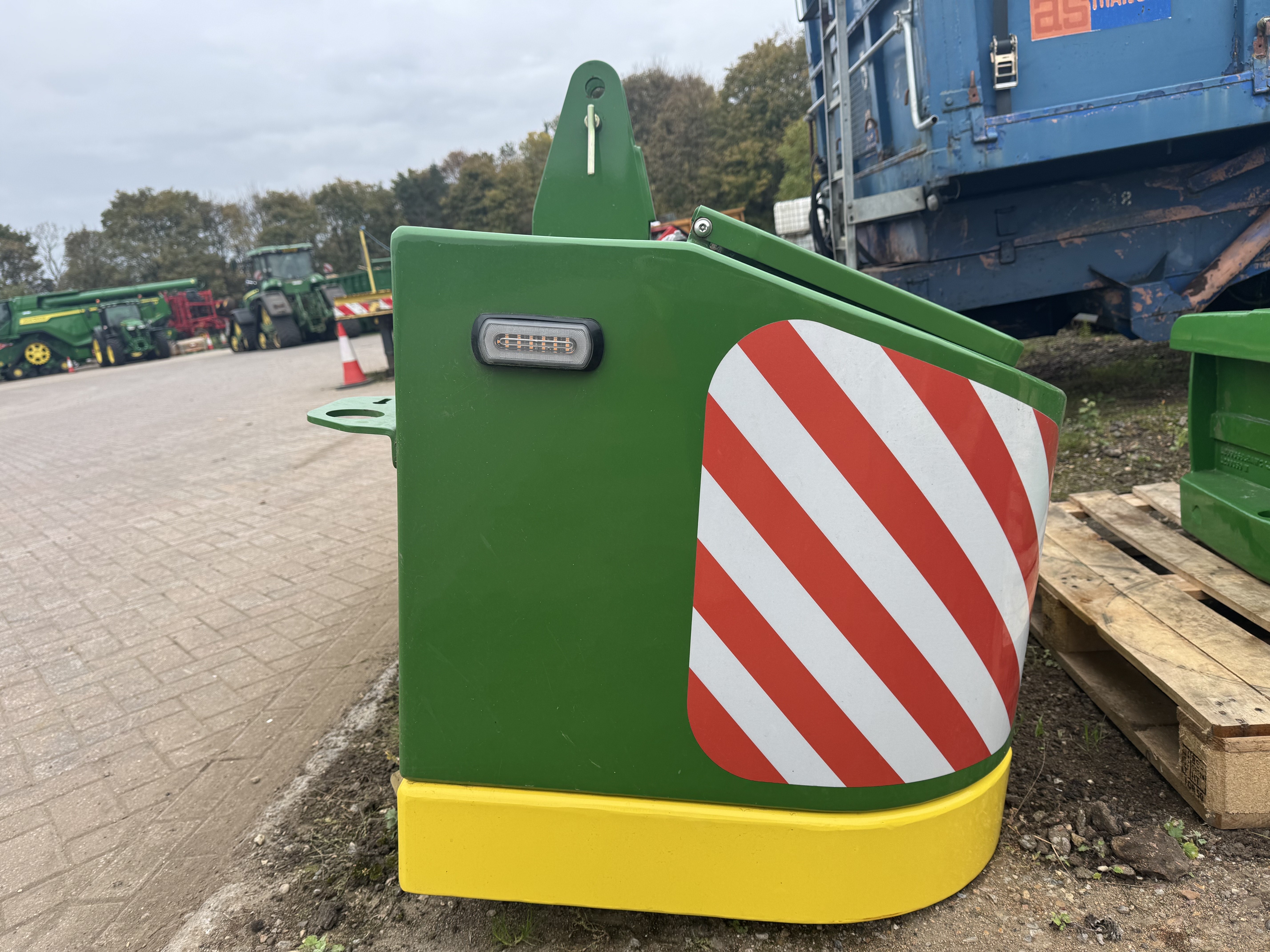 Miscellaneous Fenbox