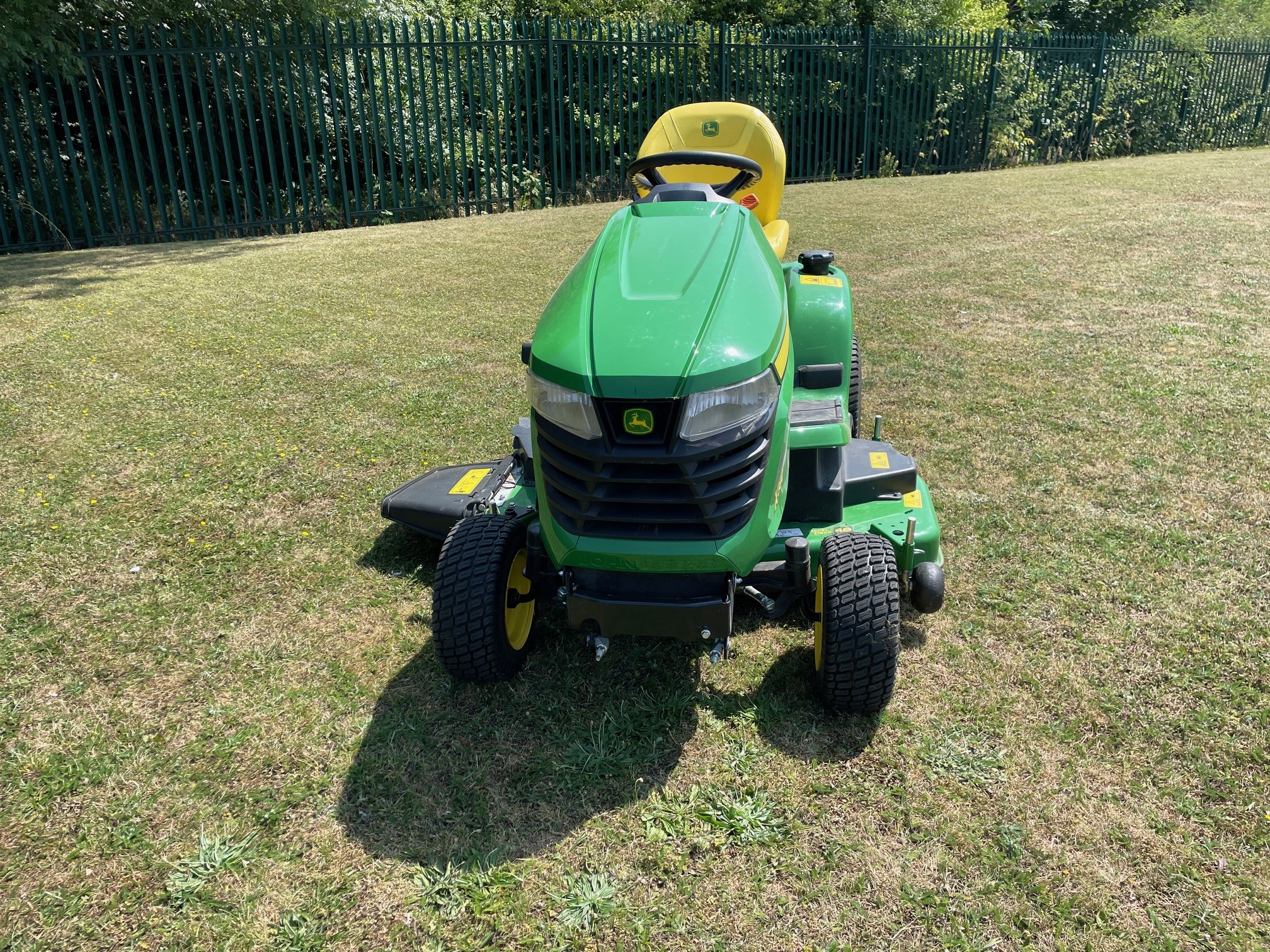 John Deere X380 48a