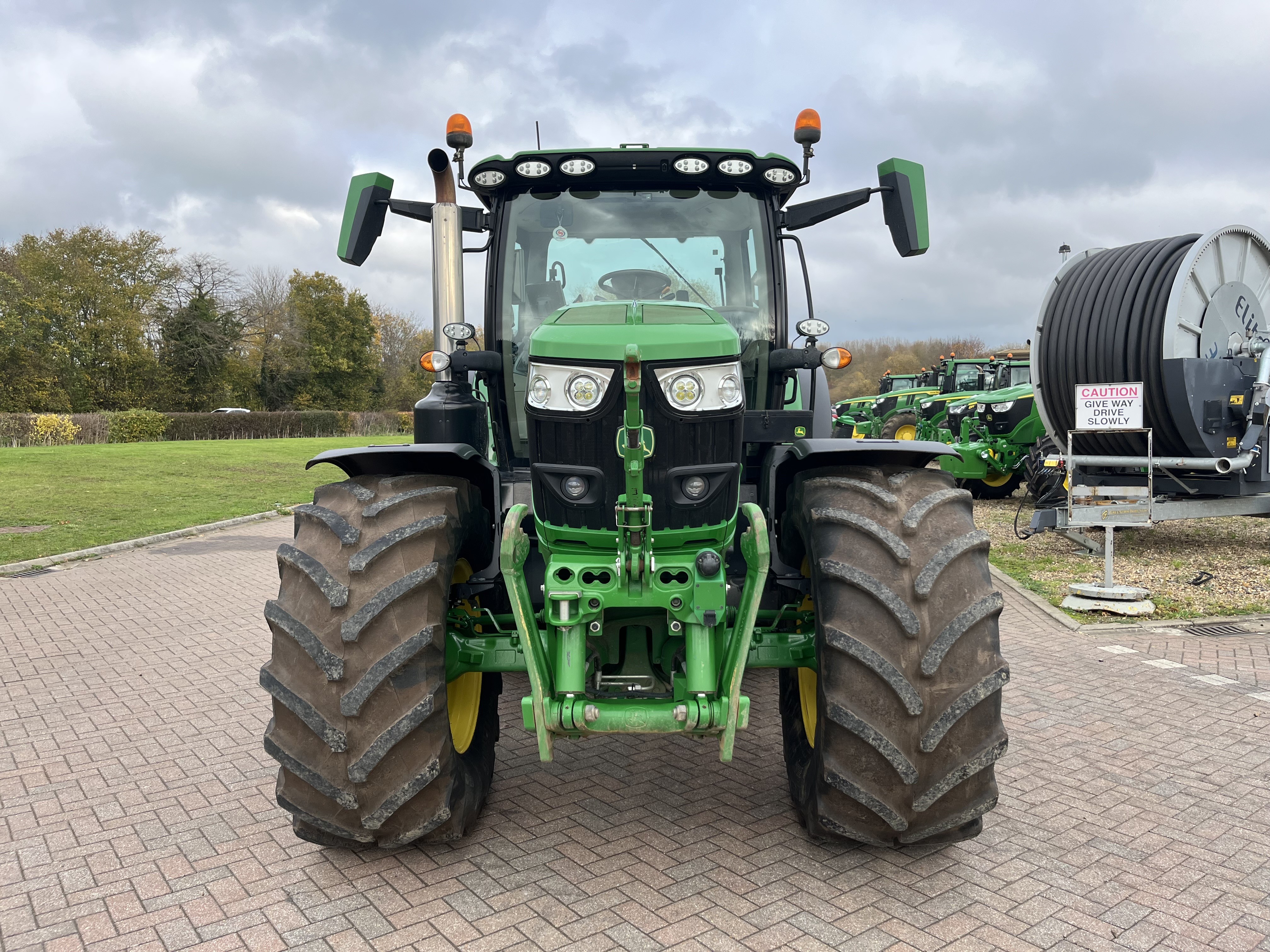 John Deere 6r155