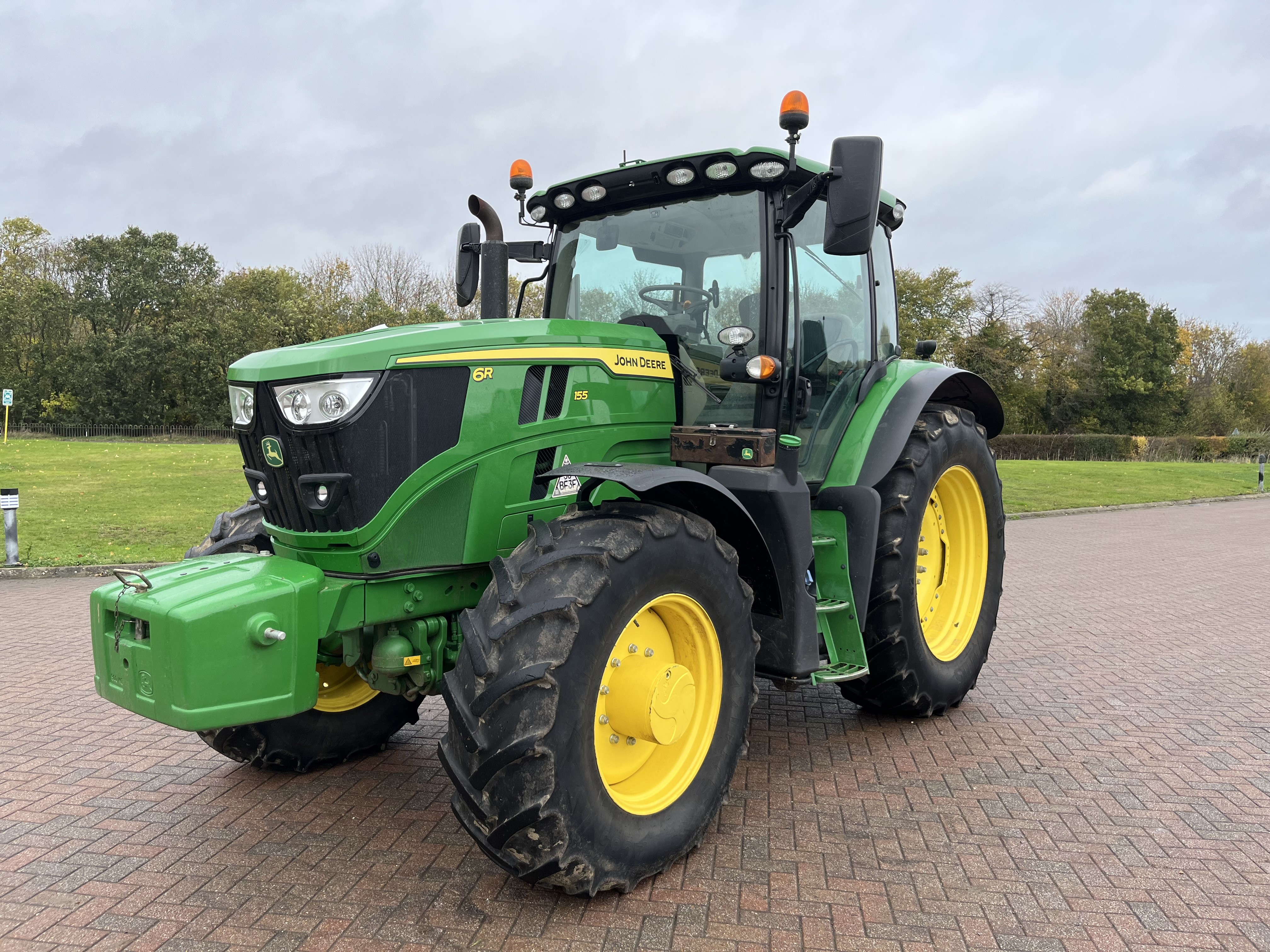 John Deere 6r155