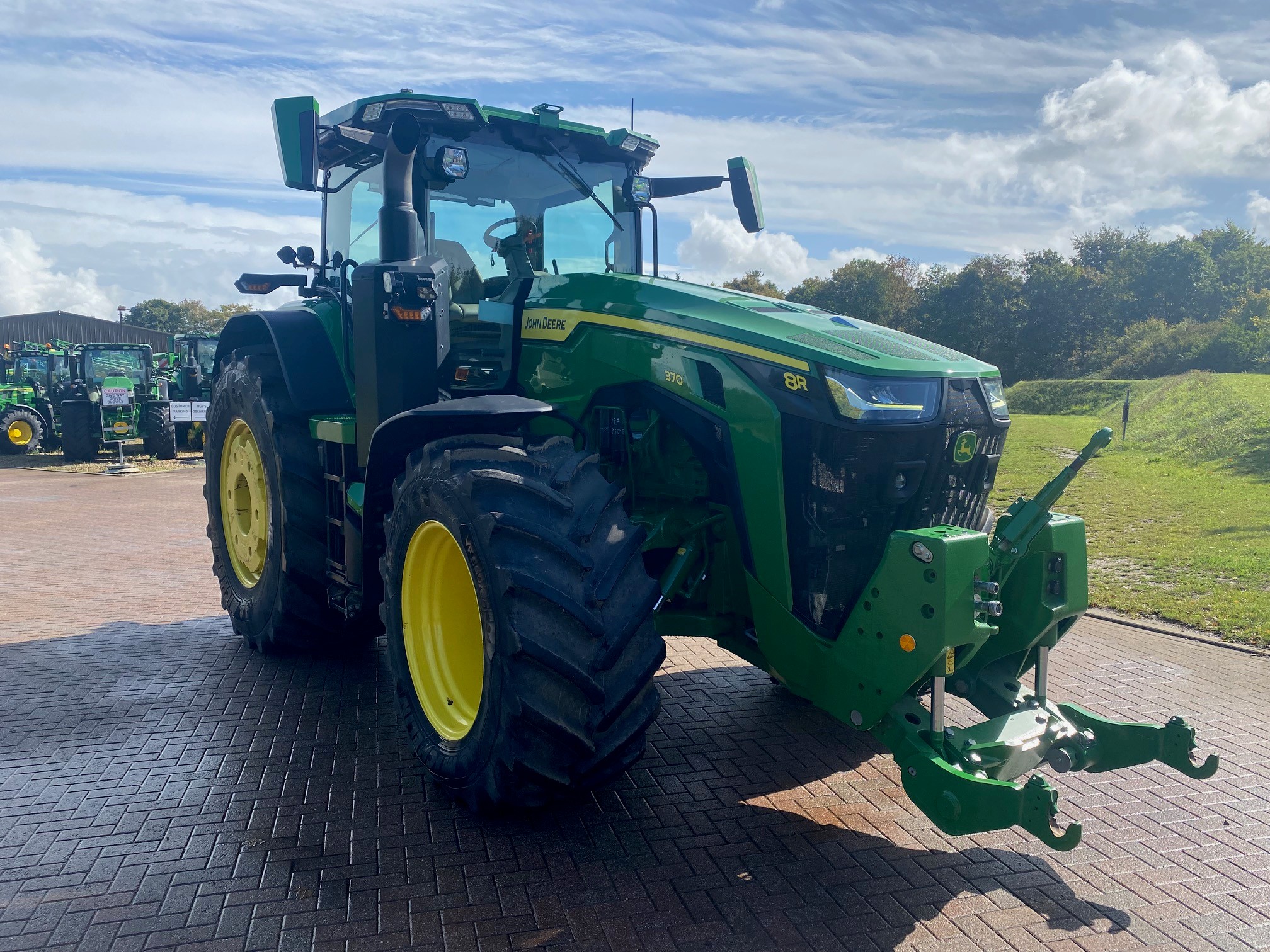 John Deere 8r370
