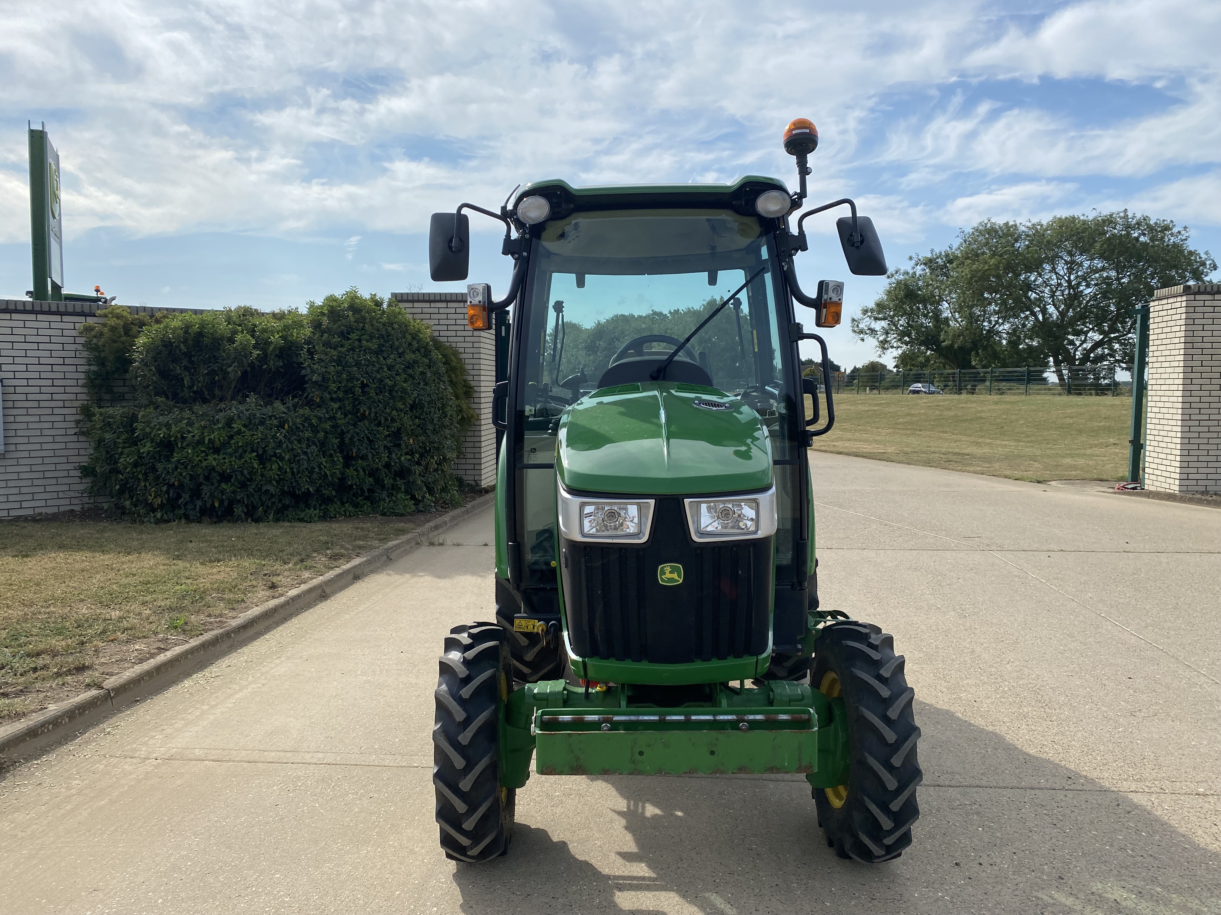 John Deere 3046r Cab At