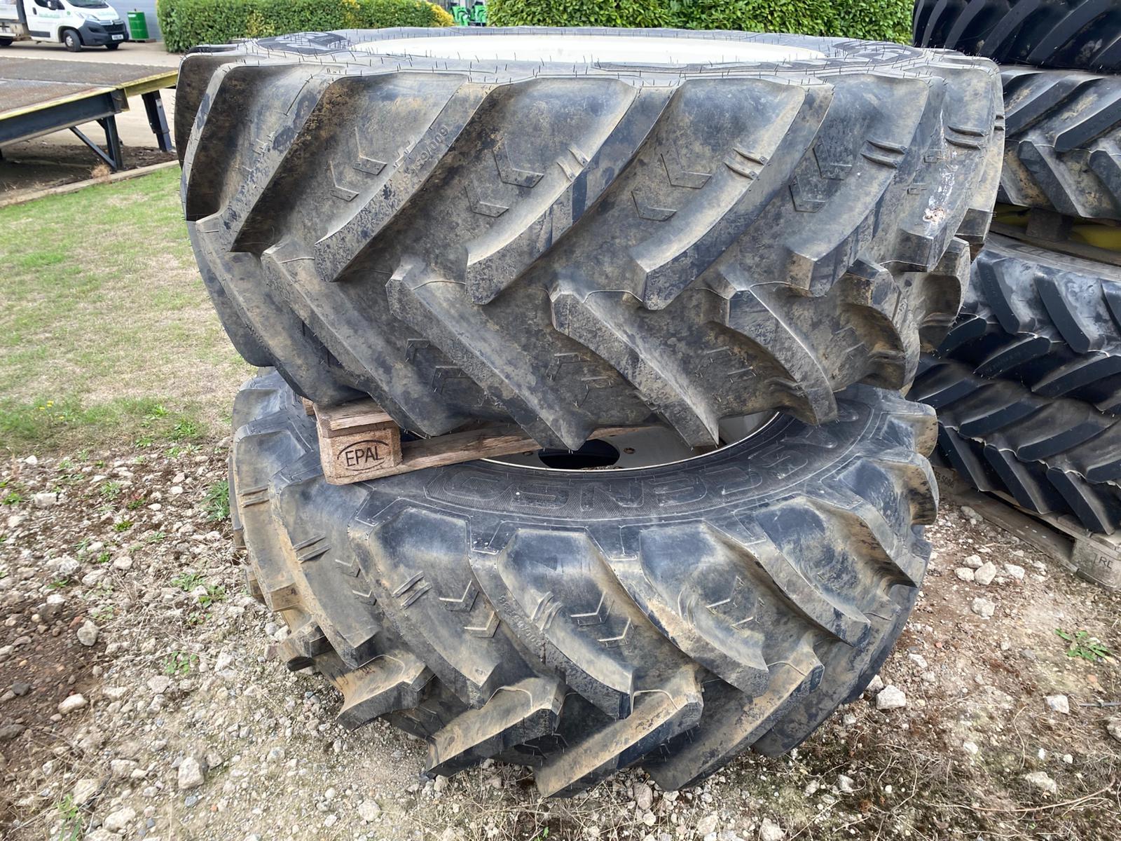 Kuhn 600/65r38