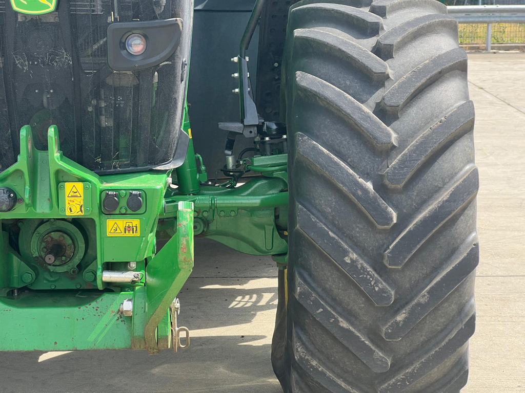 John Deere 7310r