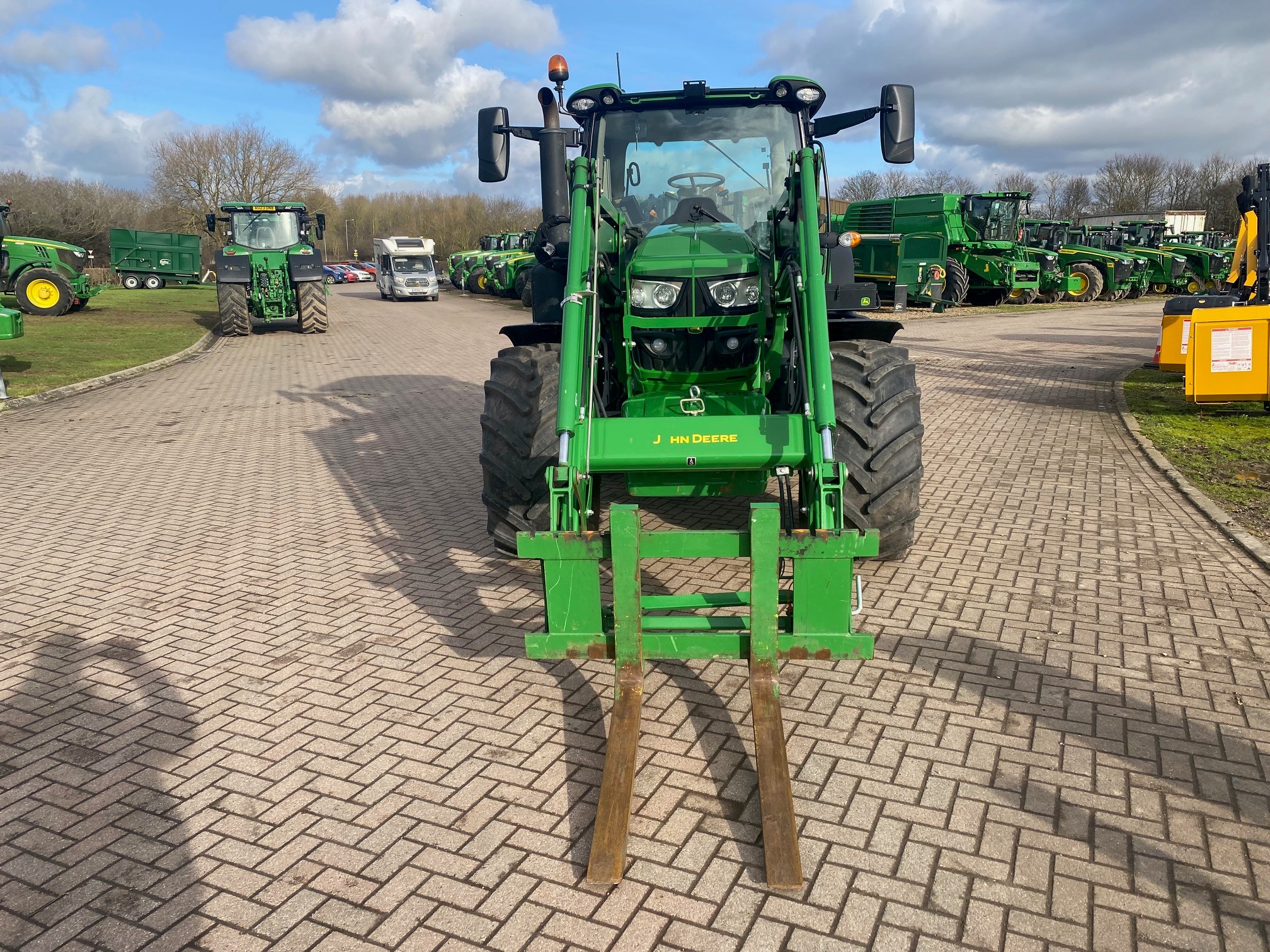 John Deere 6r150