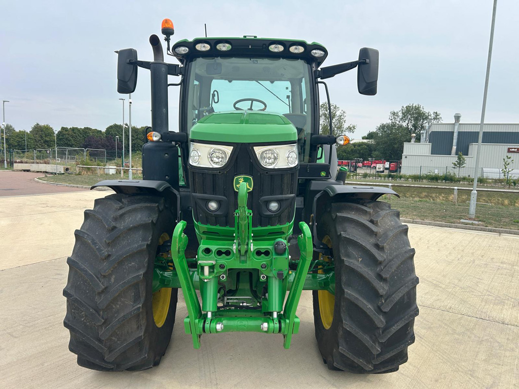 John Deere 6r185