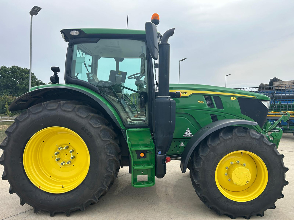 John Deere 6r185