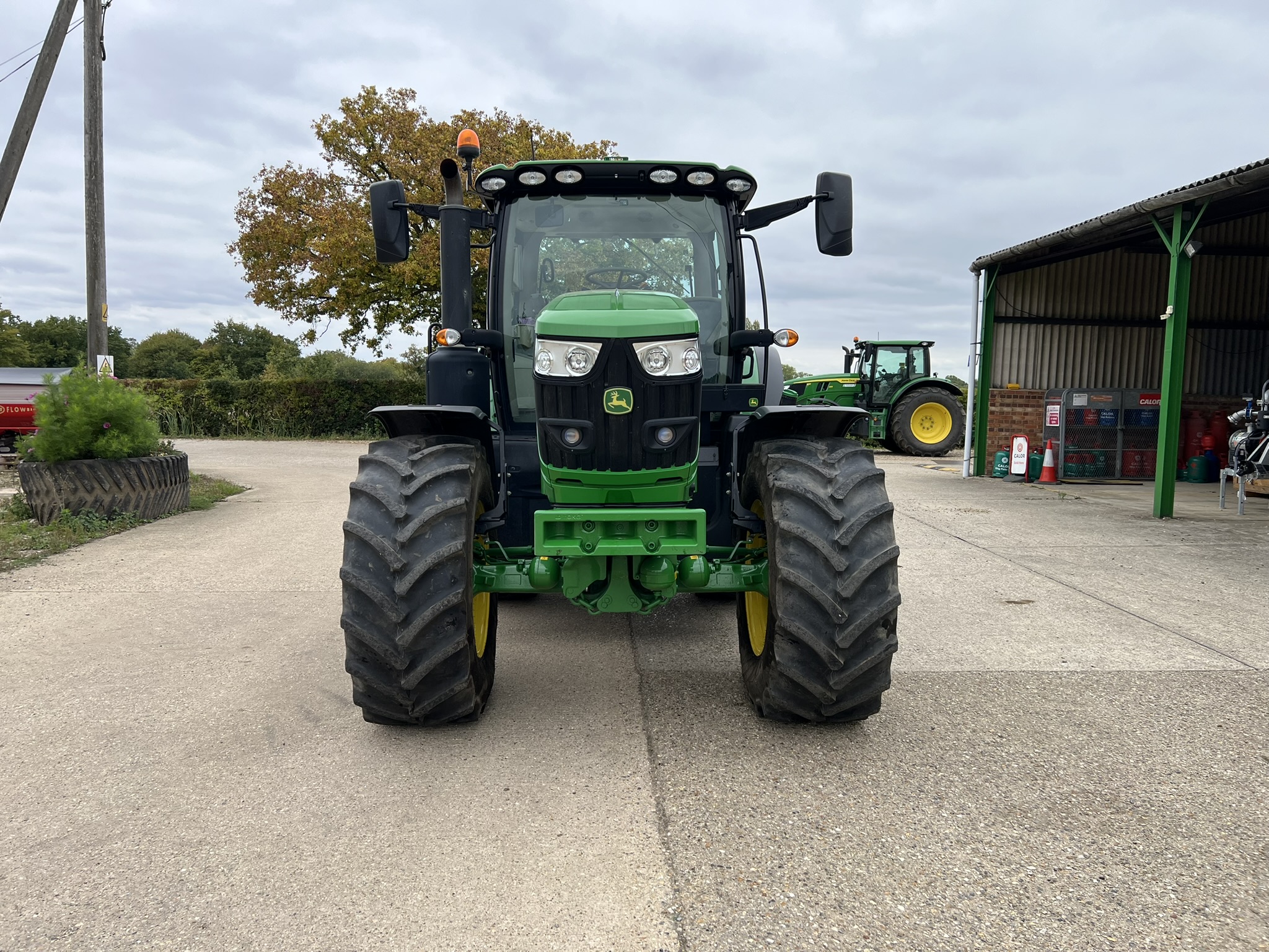 John Deere 6r185