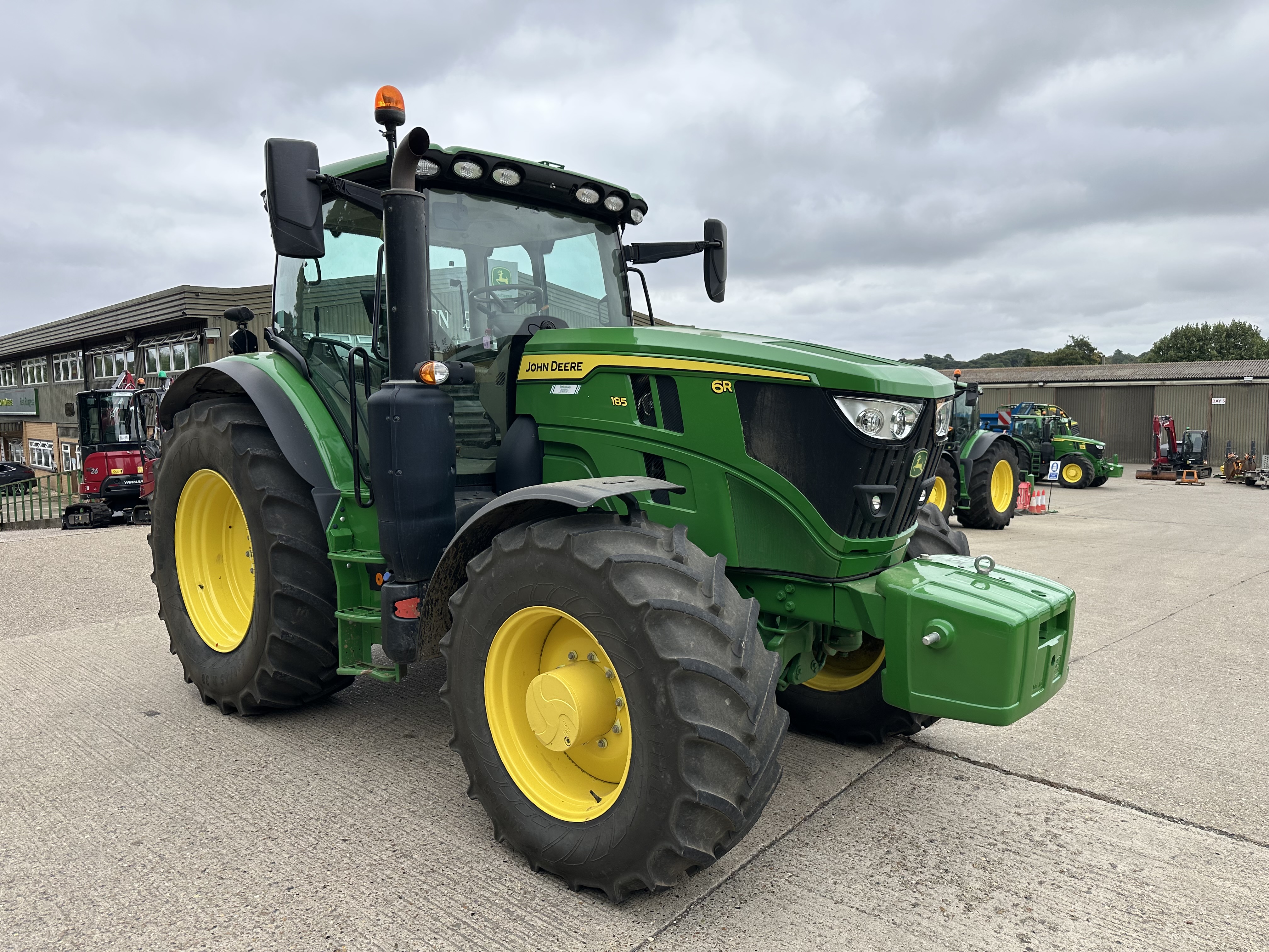 John Deere 6r185