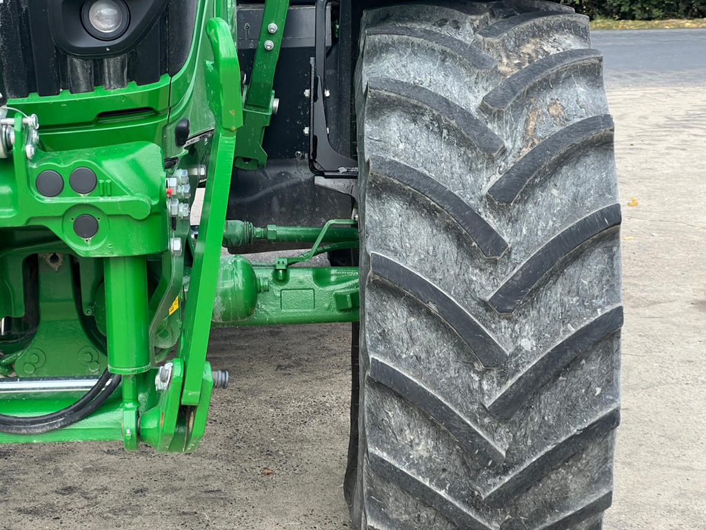 John Deere 6r185