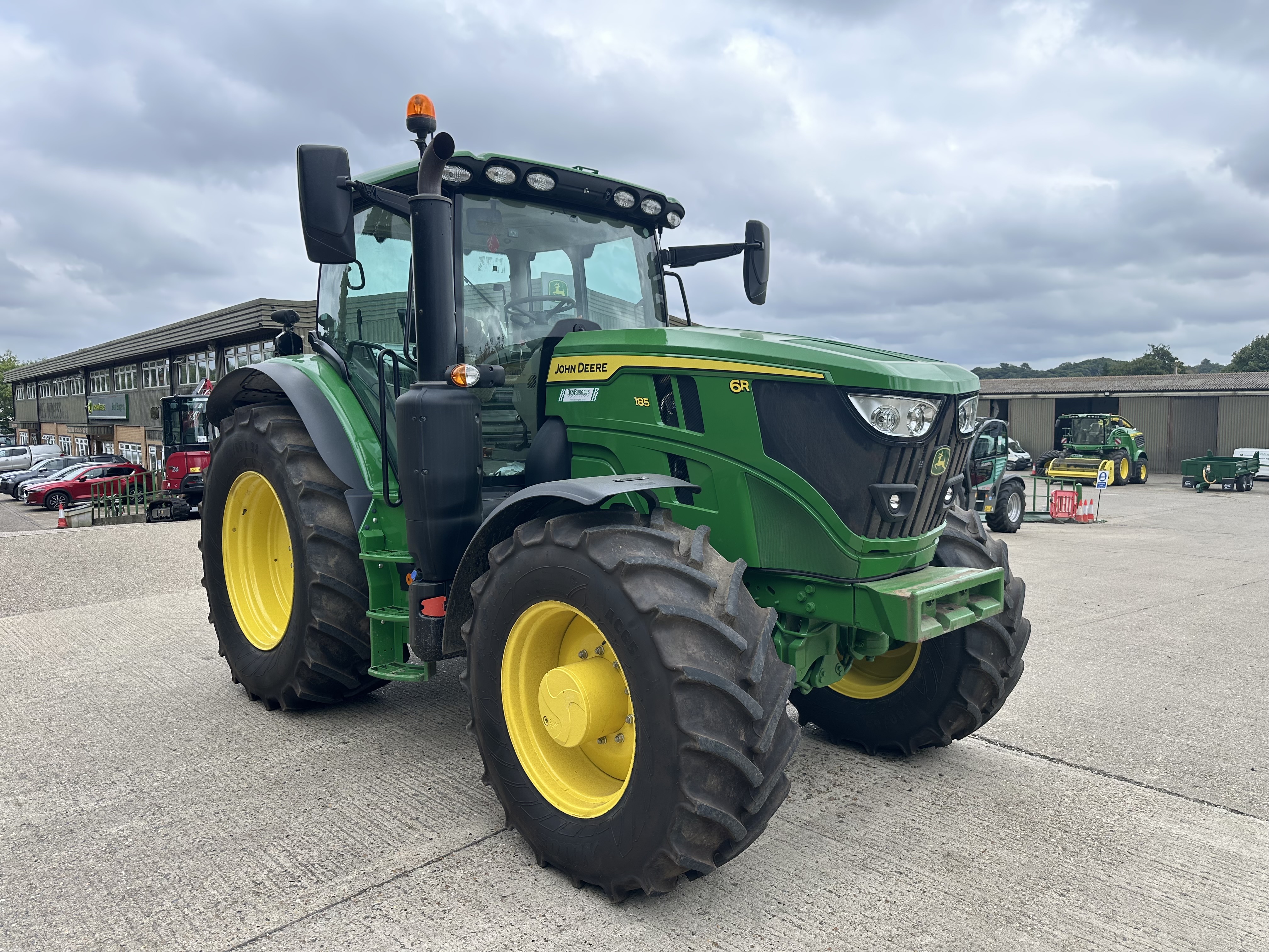 John Deere 6r185