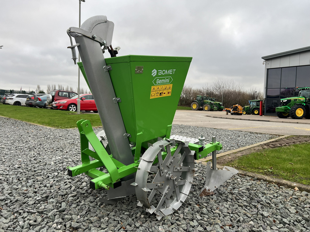 Miscellaneous Bomet Gemini